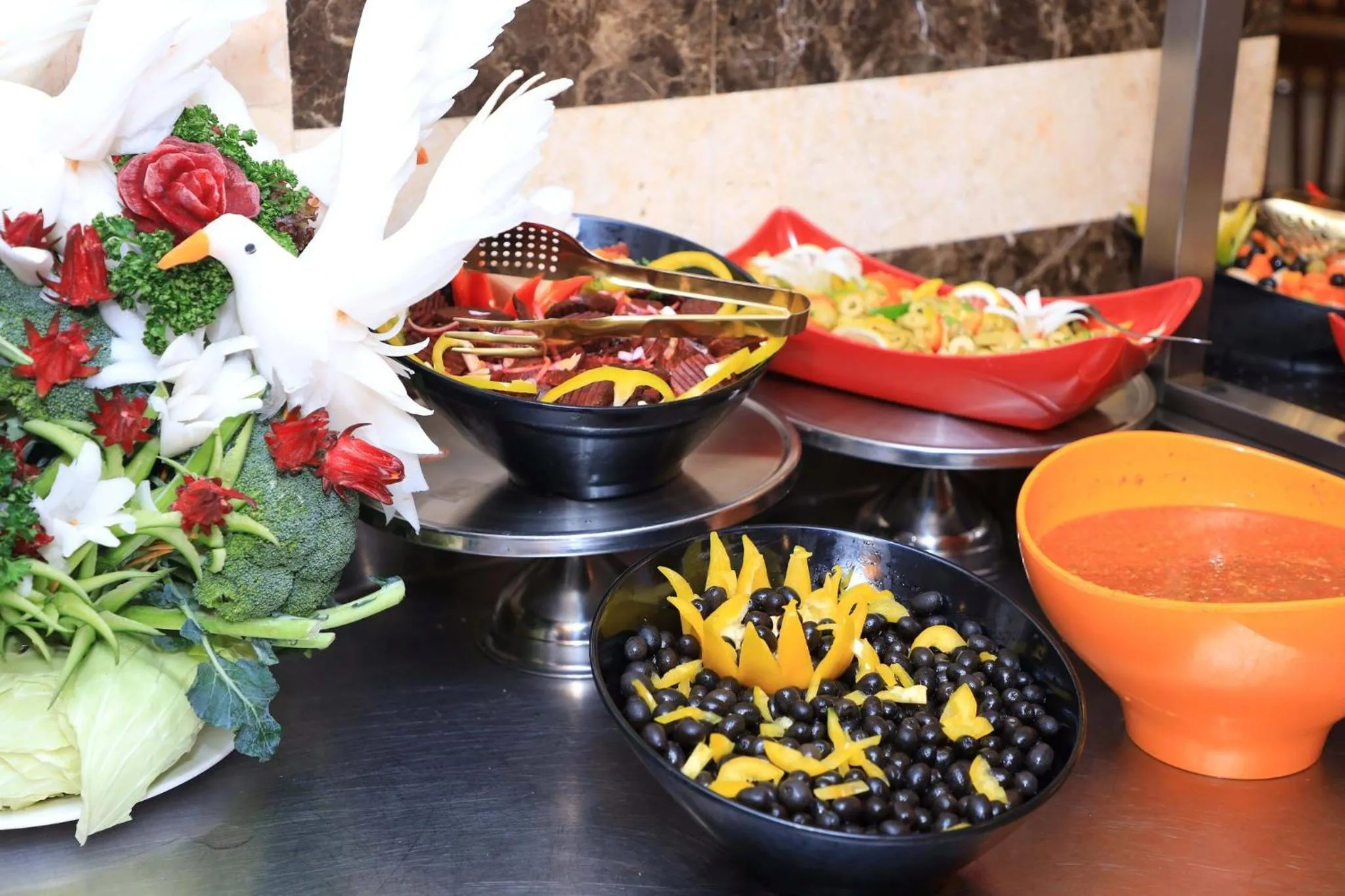 Restaurant/places to eat in Abraj Al Tayseer Tuwa Hotel