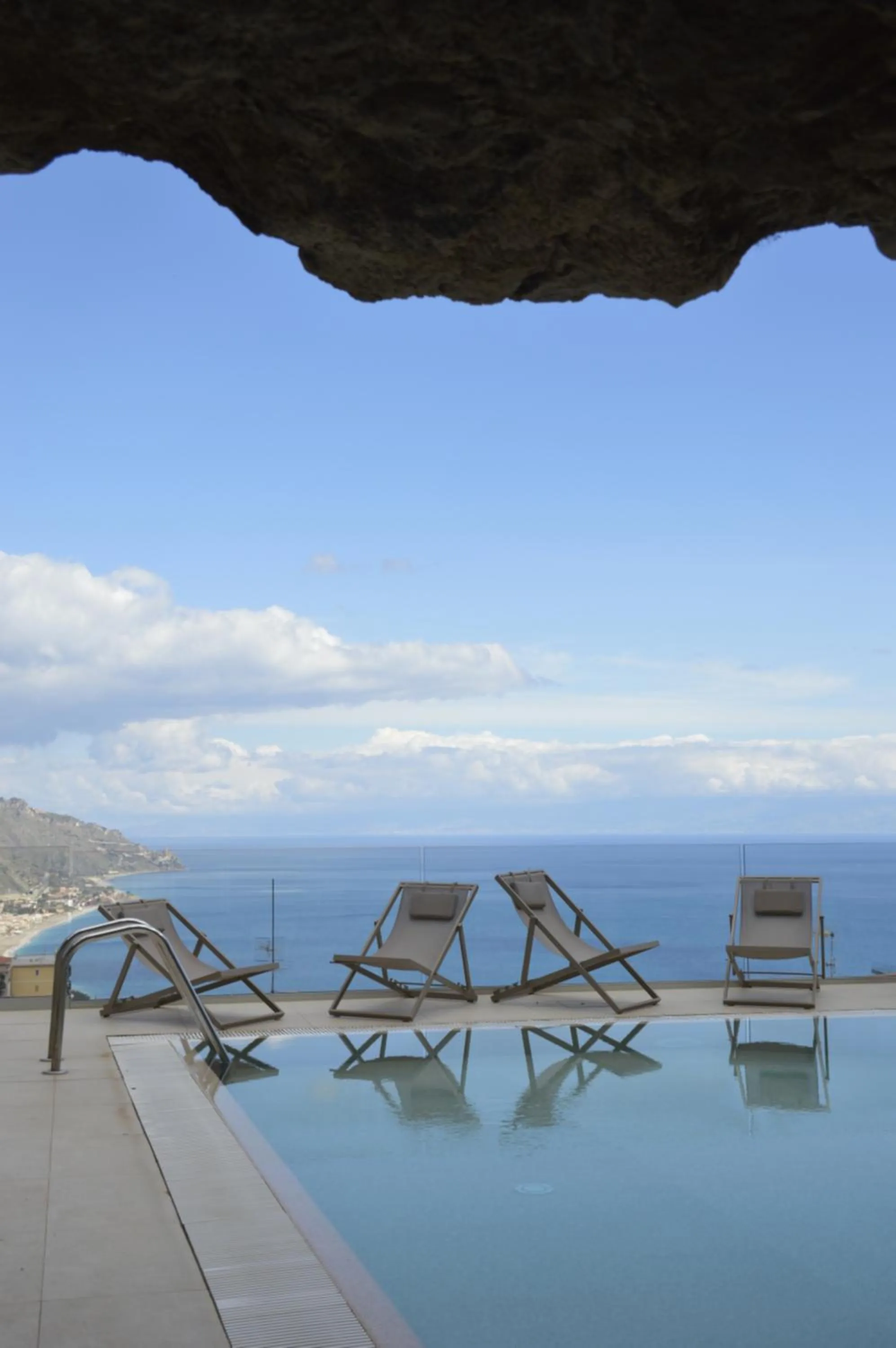 Pool view in Splendid Hotel Taormina