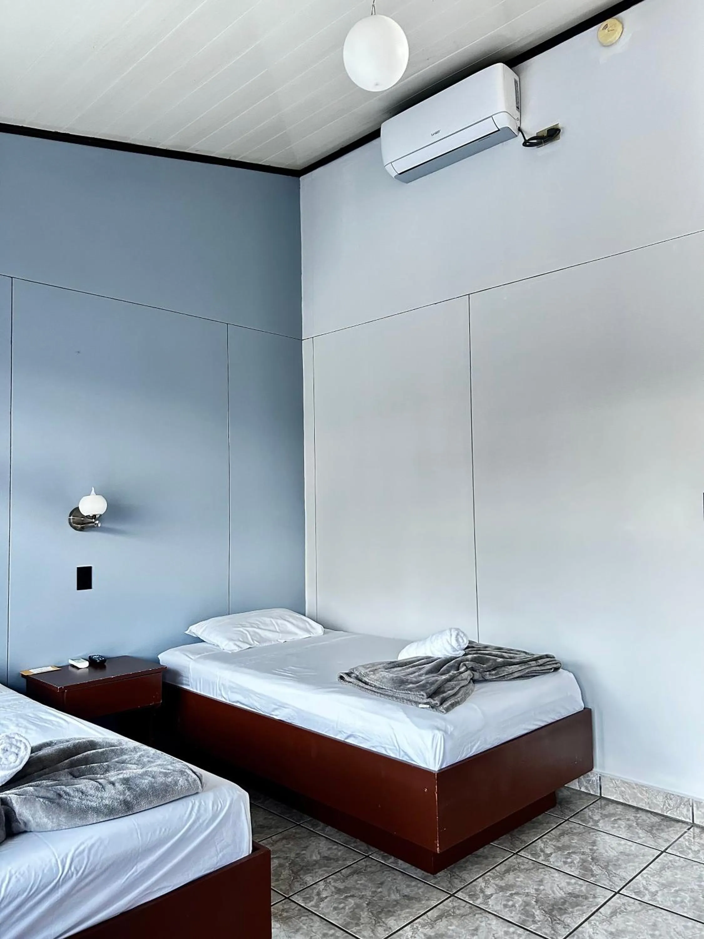 Bed in Hotel Arenal Rabfer