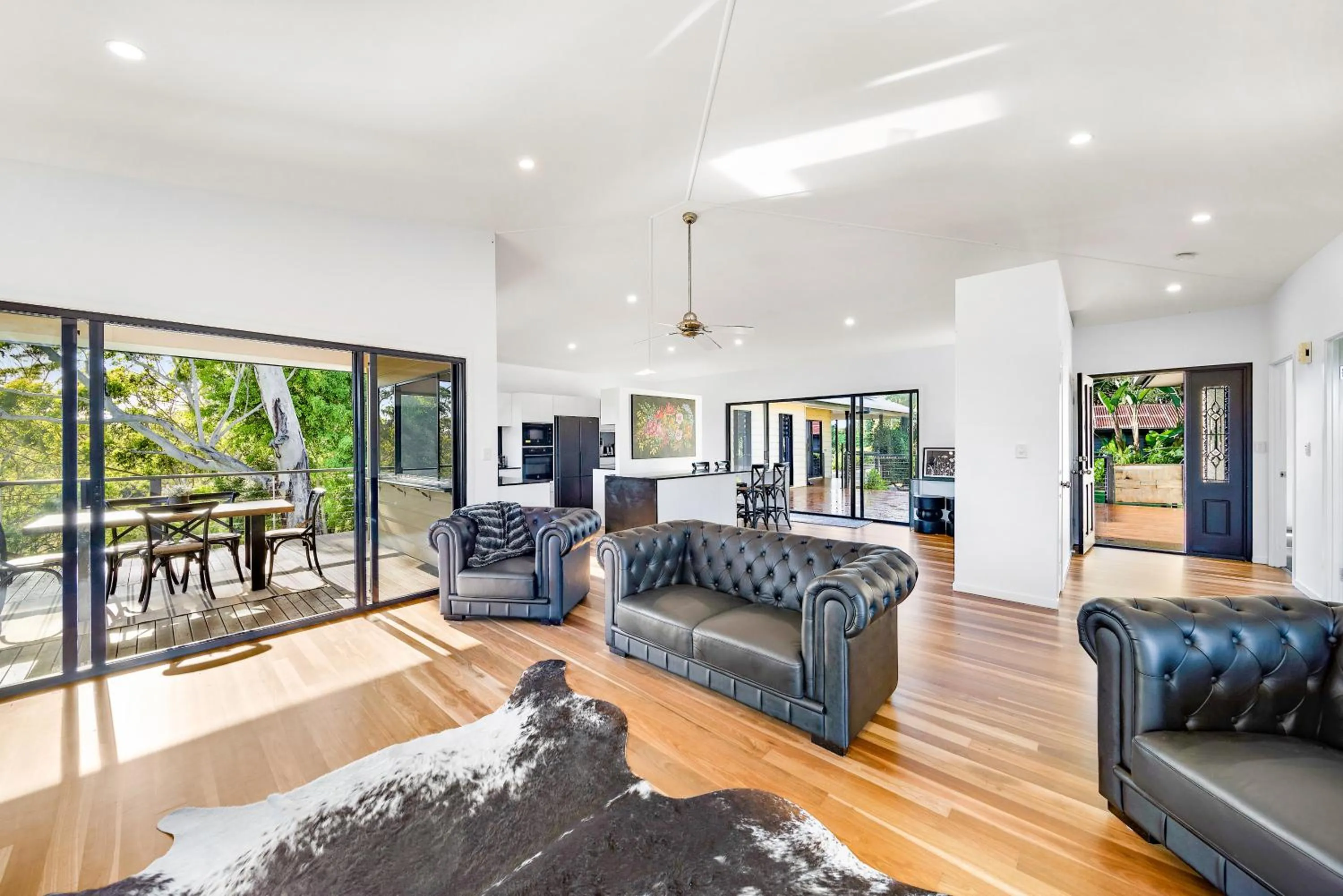 Living room in Whispering Valley Cottage Retreat