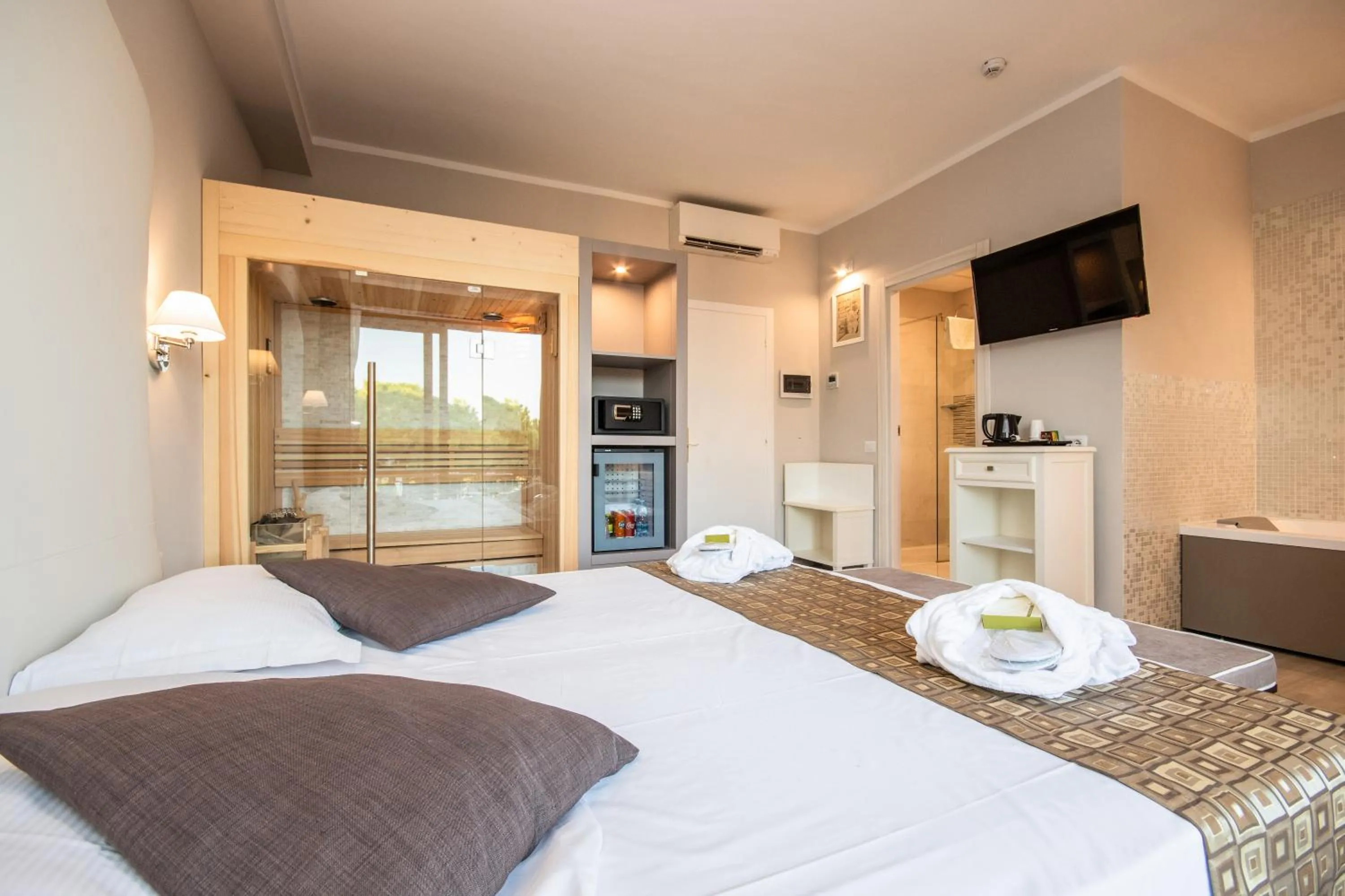 Bedroom, Bed in Hotel Oliveto