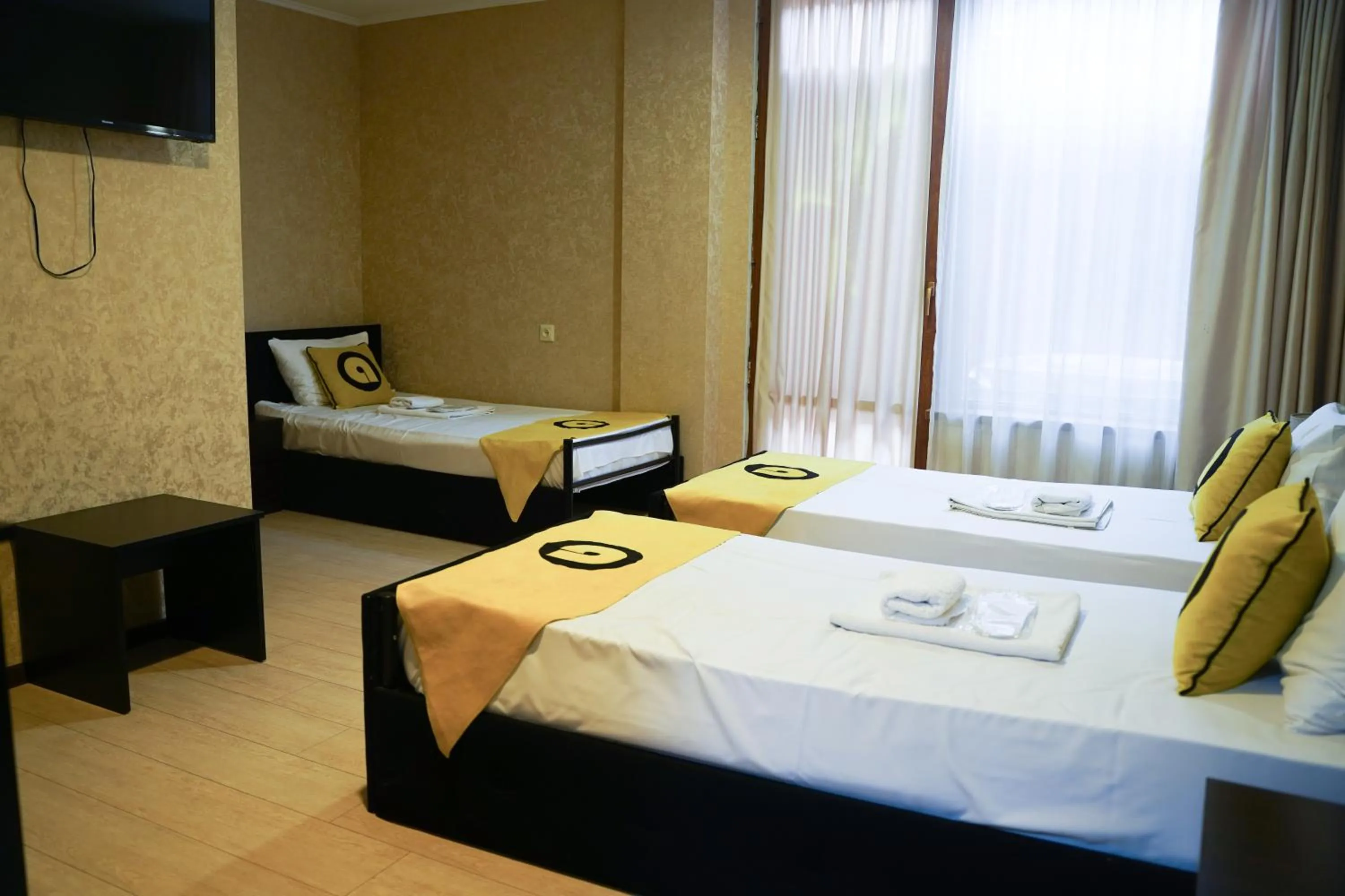 Photo of the whole room in Hotel Aira Plaza