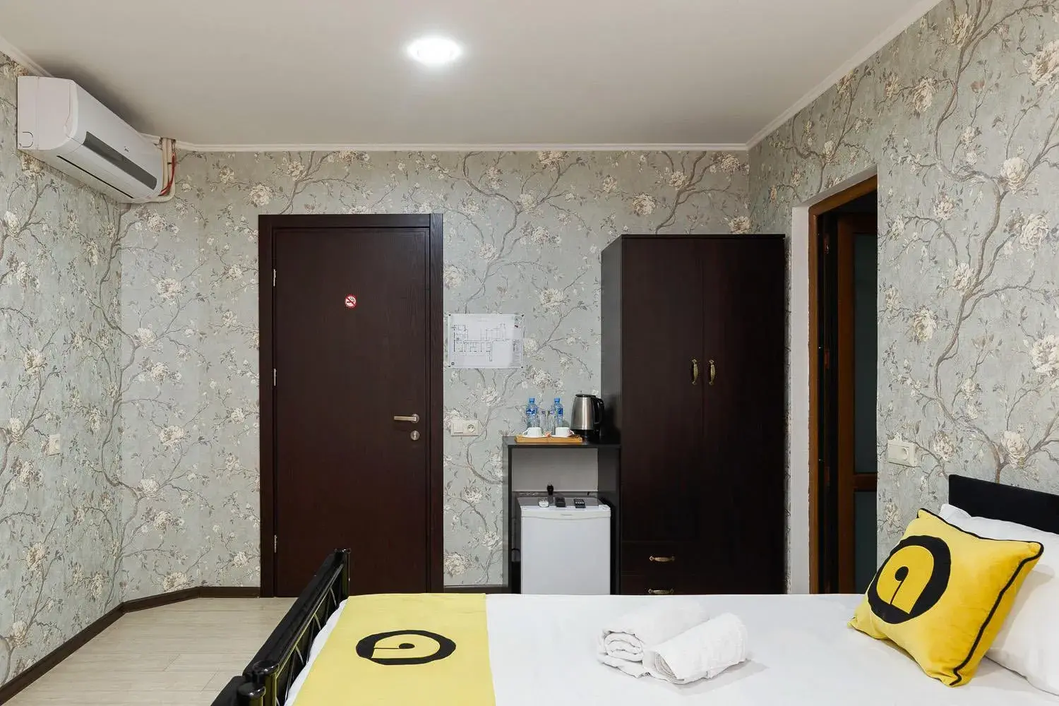 Deluxe King Room in Hotel Aira Plaza Deluxe King Room in Hotel Aira Plaza