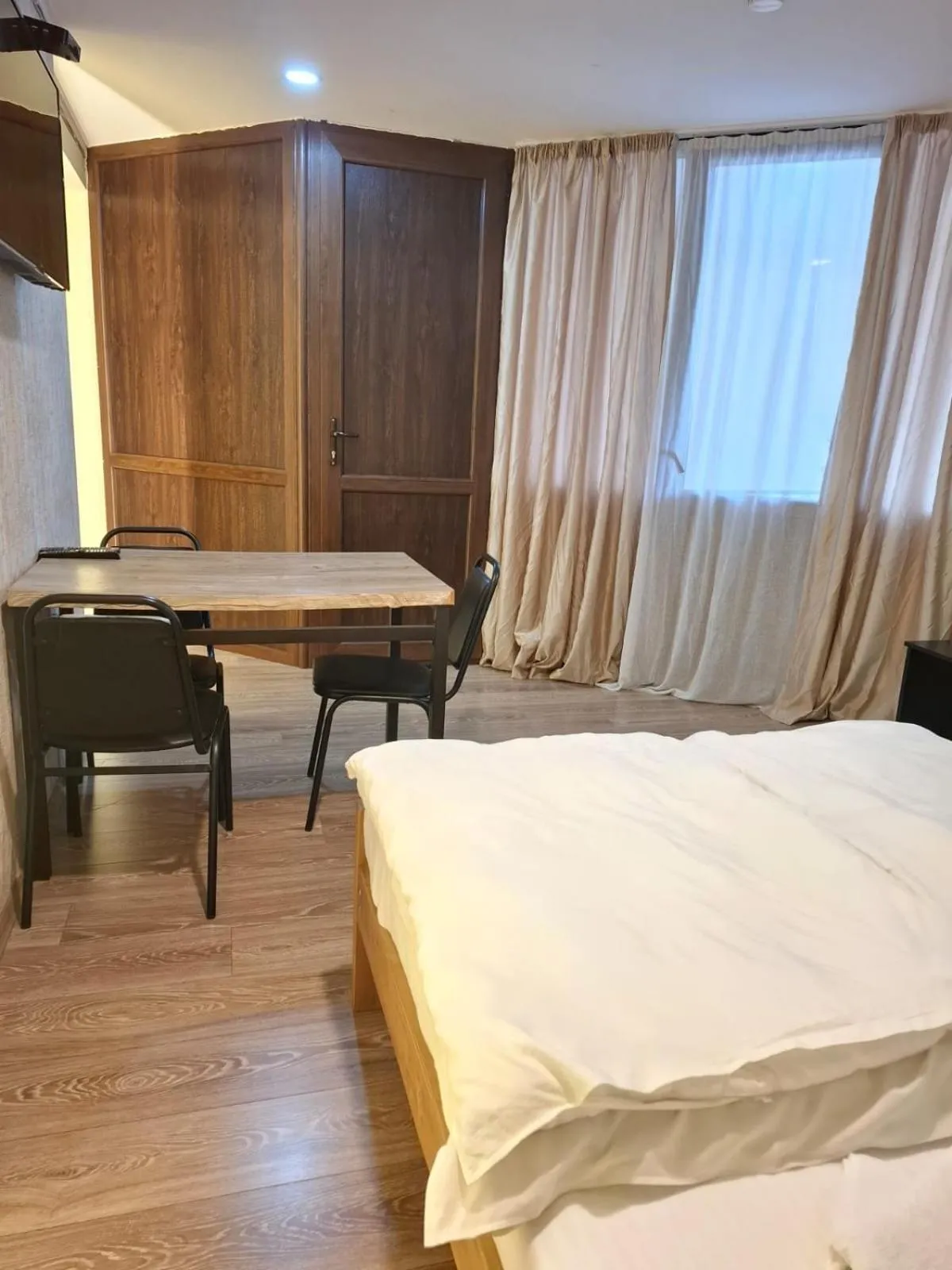 Bed in Hotel Aira Plaza