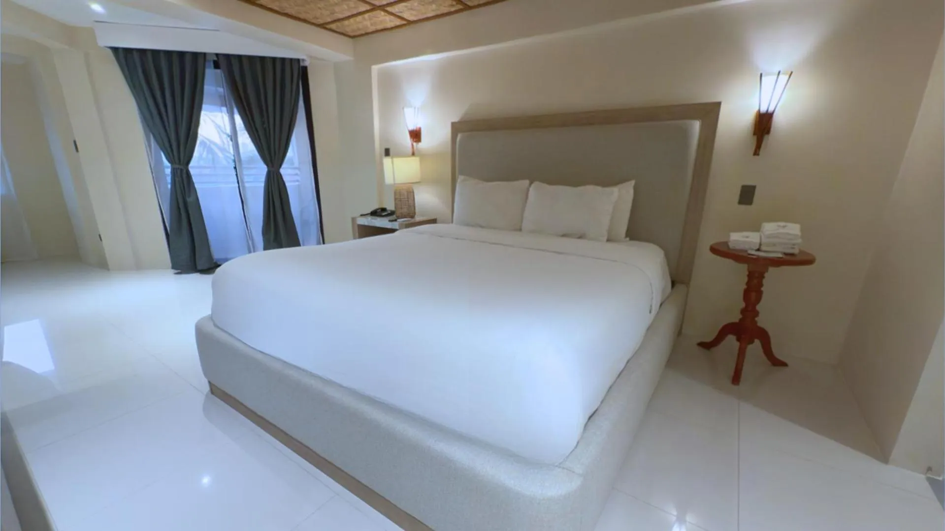 Bed in Whiterock Beach Hotel and Waterpark