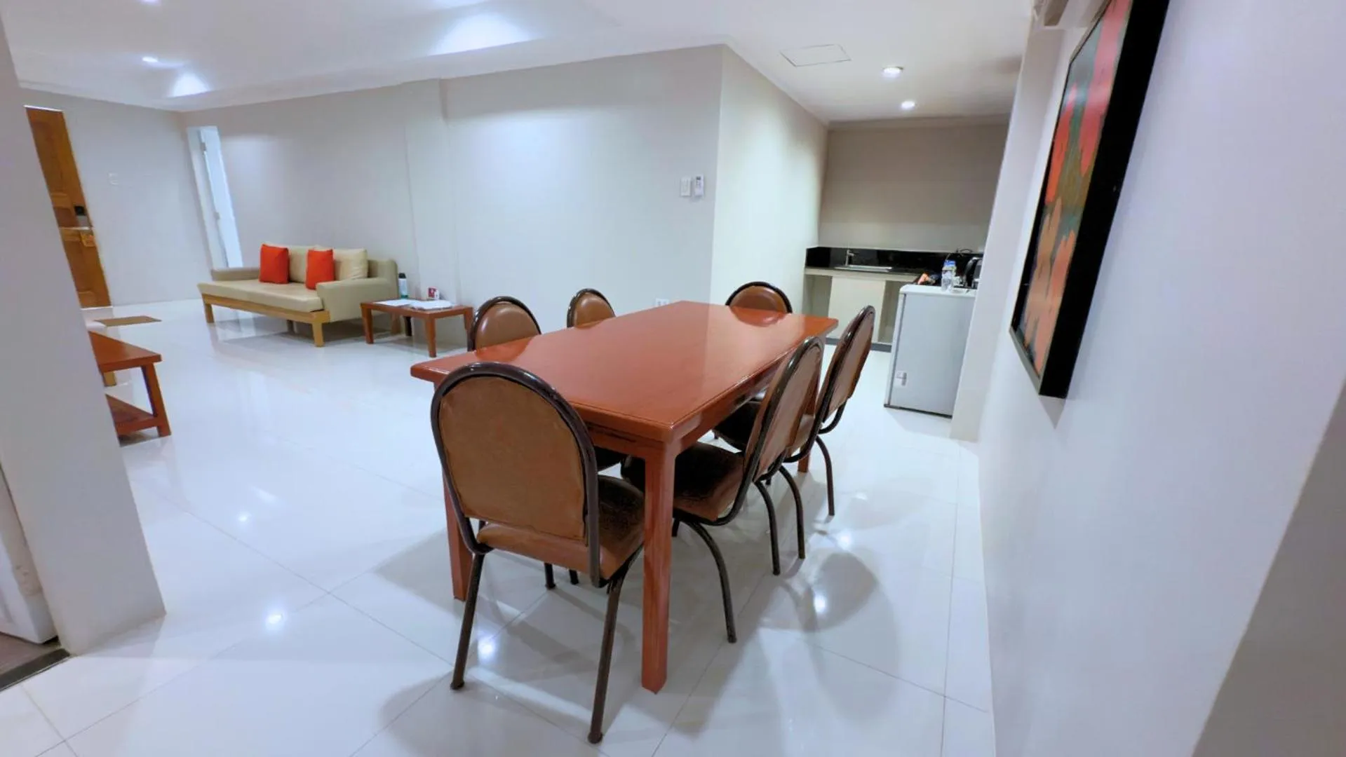 Dining area in Whiterock Beach Hotel and Waterpark