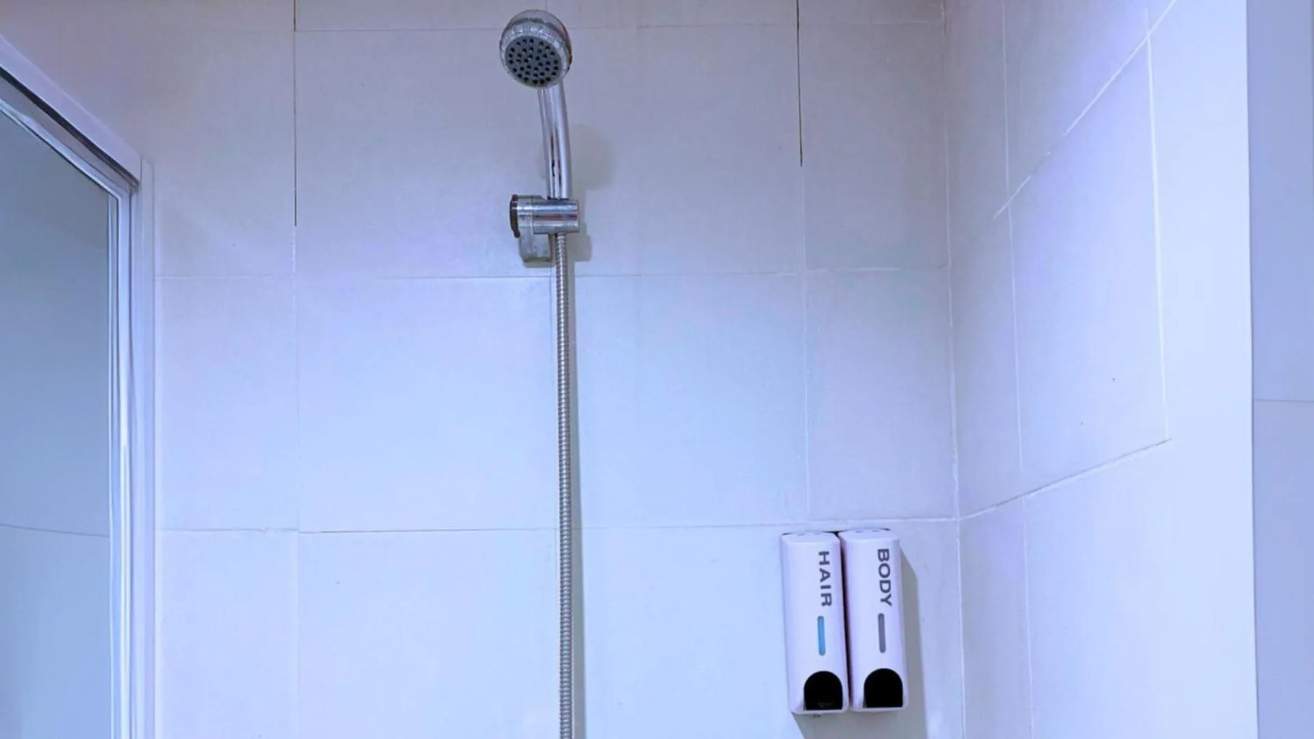 Bathroom in Whiterock Beach Hotel and Waterpark