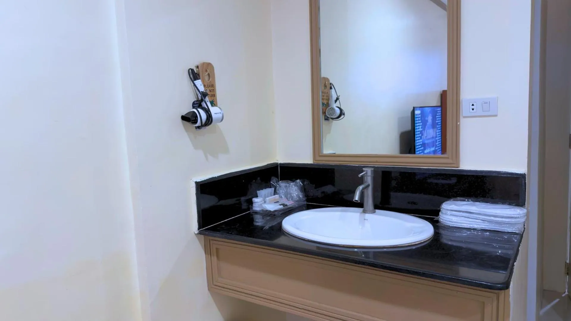 Bedroom in Whiterock Beach Hotel and Waterpark