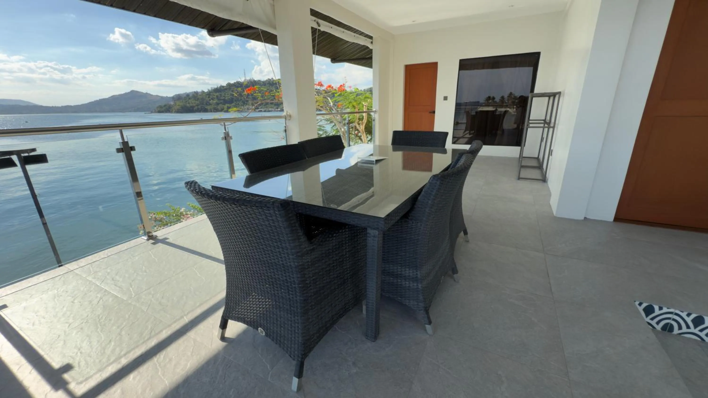 Dining area in Whiterock Beach Hotel and Waterpark