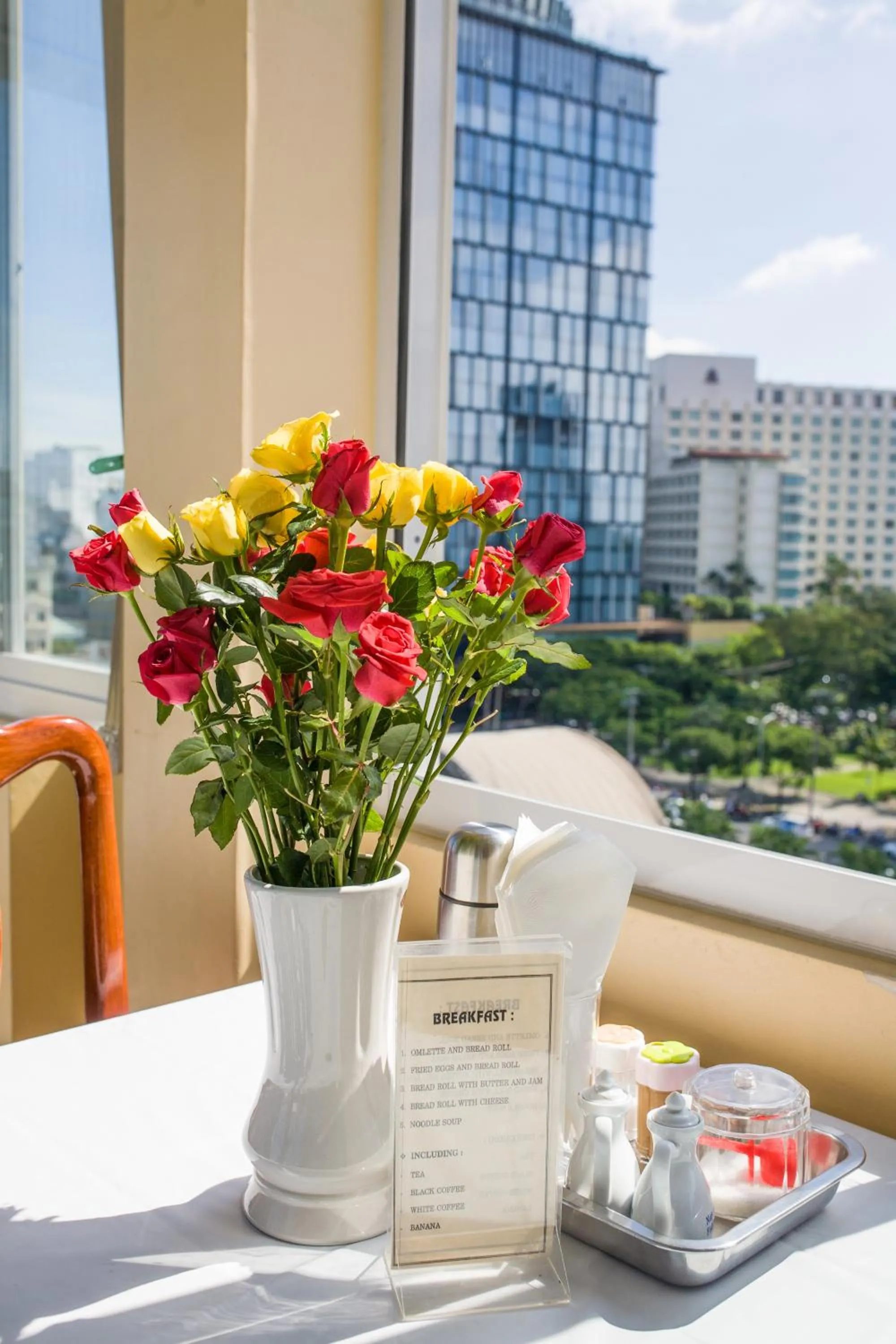 Restaurant/places to eat in Kim Khoi Hotel