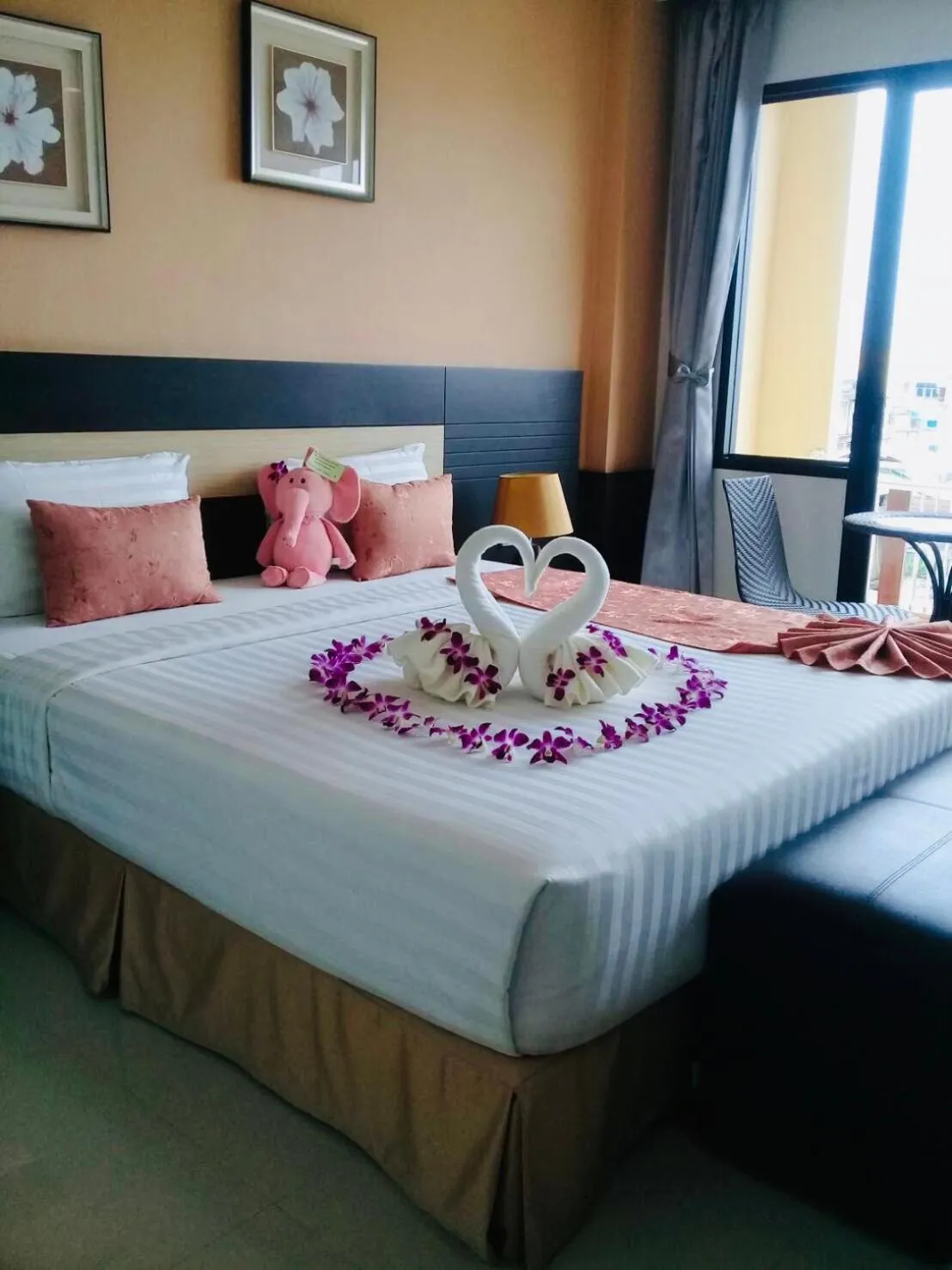 Bed in The Centris Hotel Phatthalung