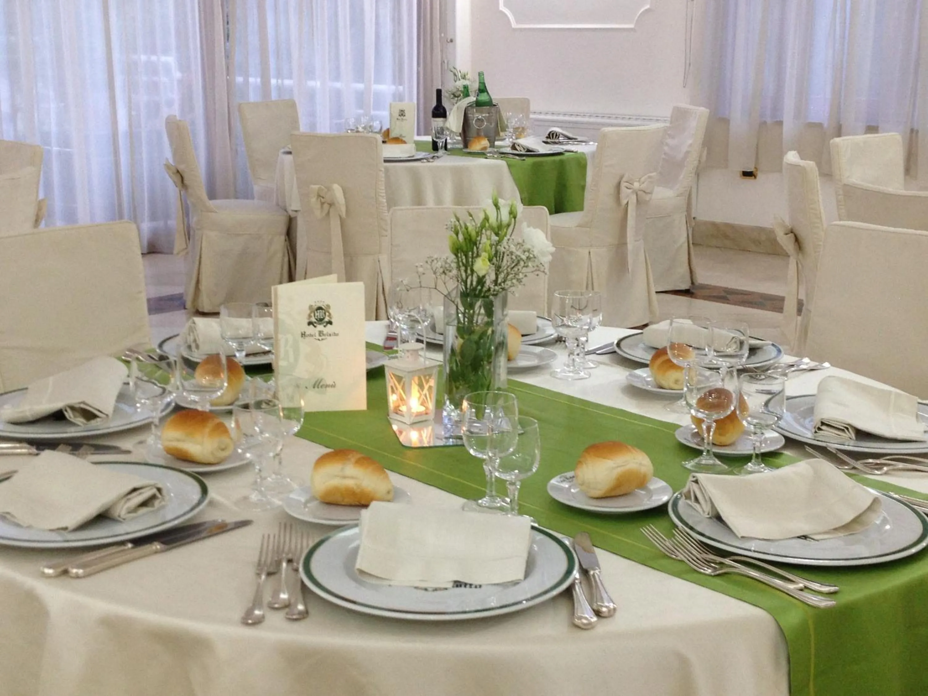 Restaurant/places to eat in Belsito Hotel