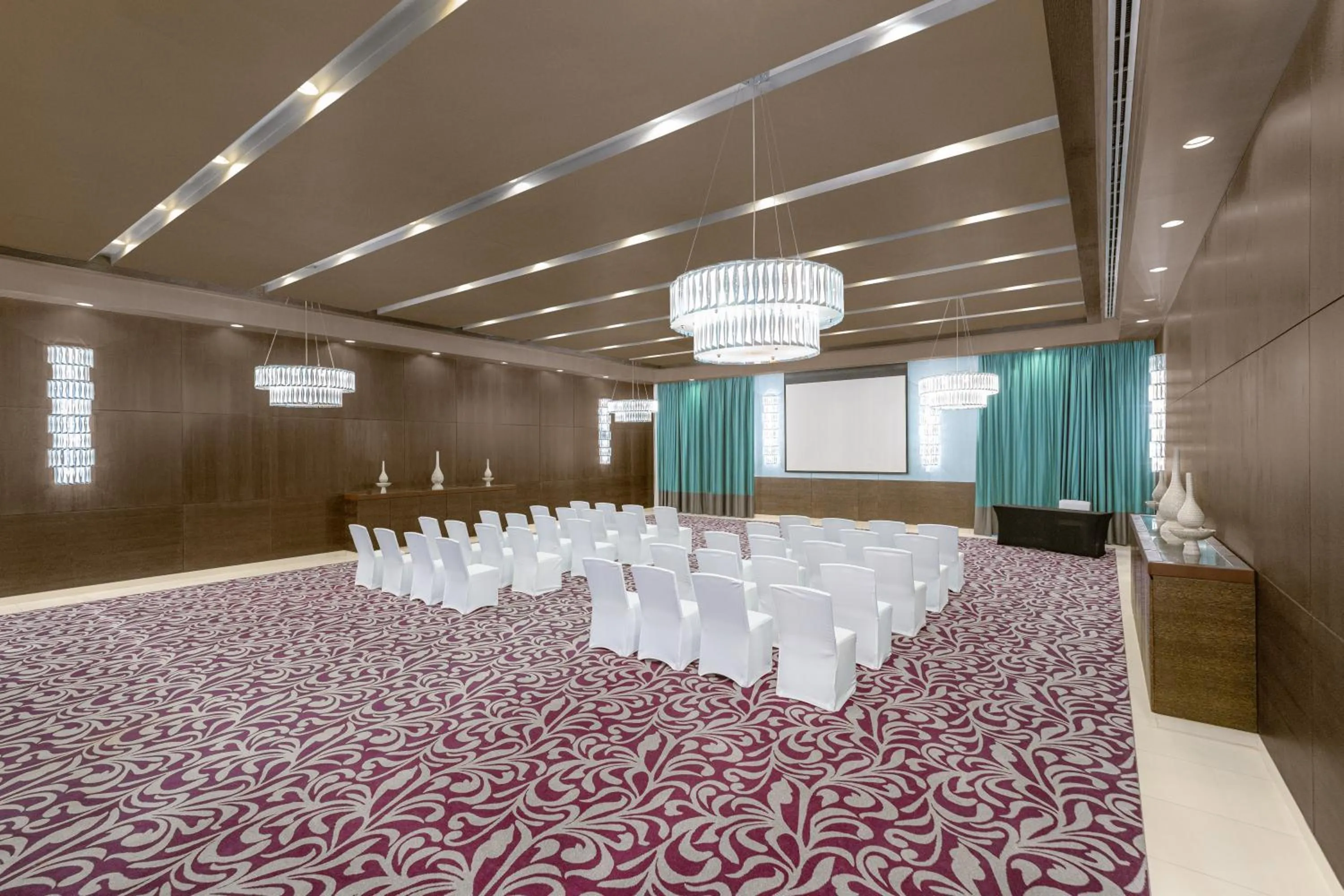 Meeting/conference room in Four Points by Sheraton Al Ain