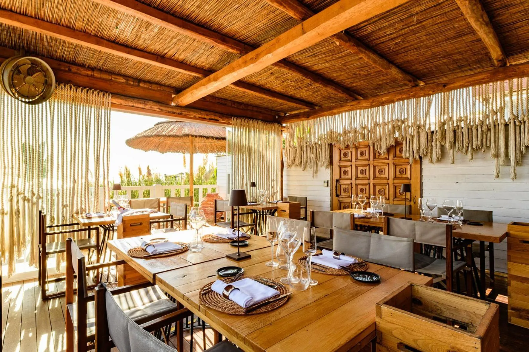 Restaurant/places to eat in Cumeja Beach Club & Hotel