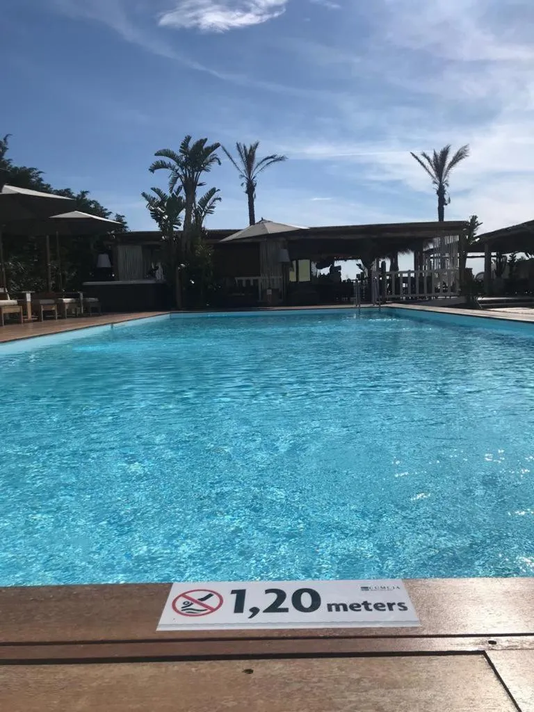 Swimming pool in Cumeja Beach Club & Hotel