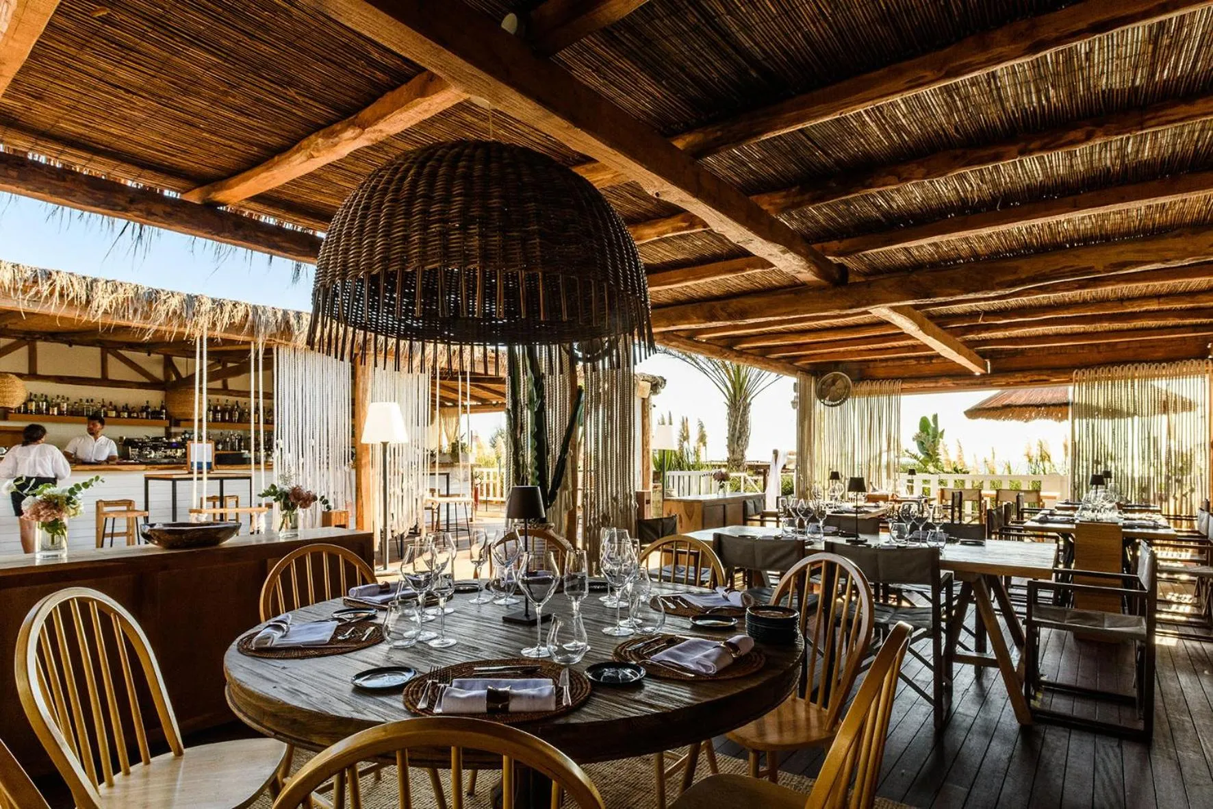 Restaurant/places to eat in Cumeja Beach Club & Hotel