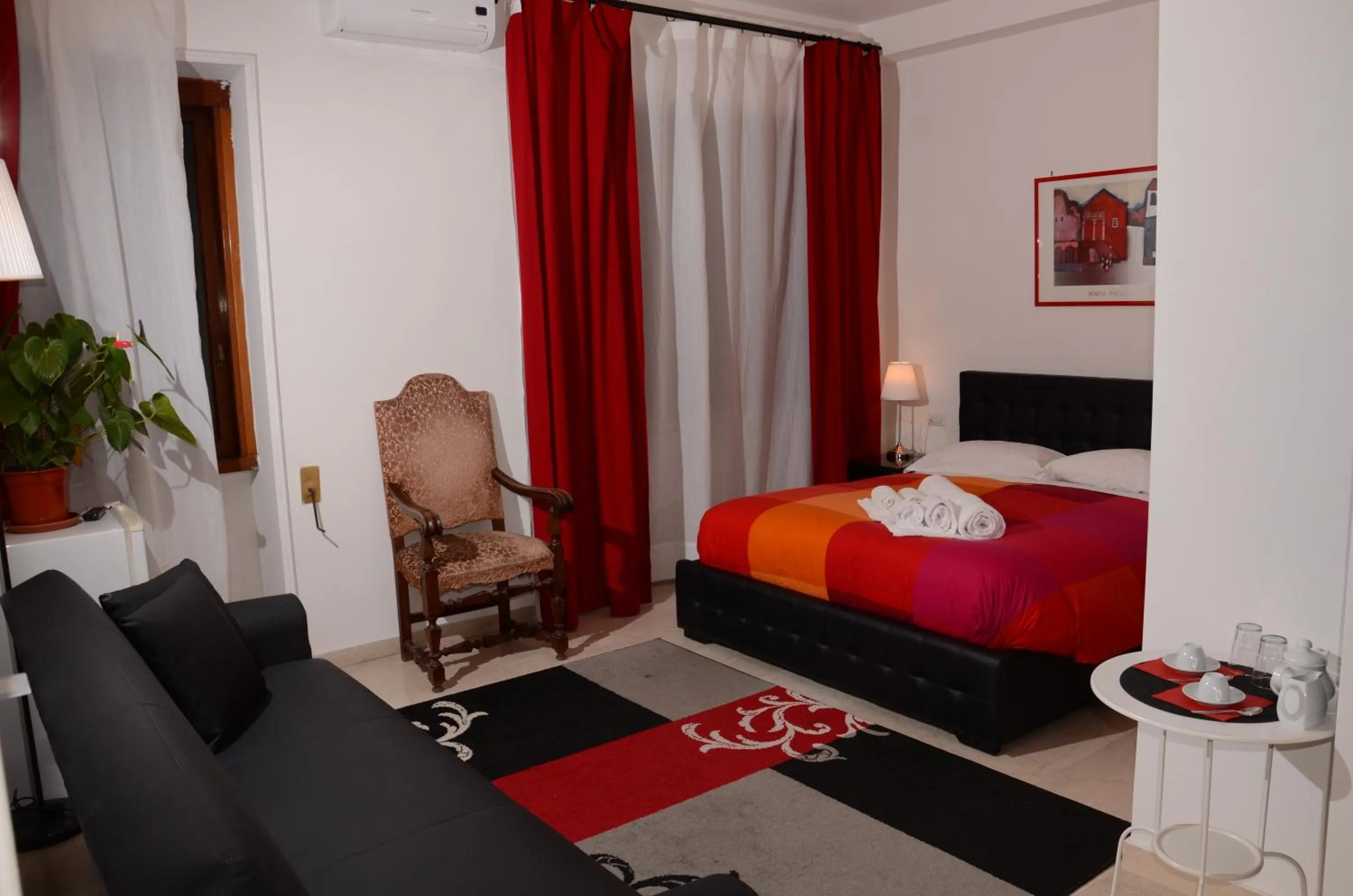 Shower, Bed in Vatican Dream