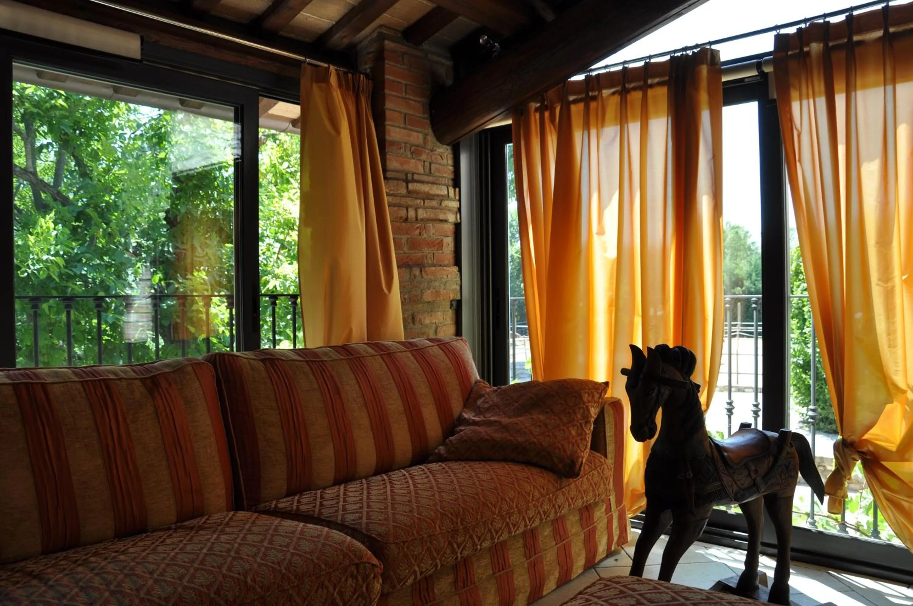 Living room in Aiceltis