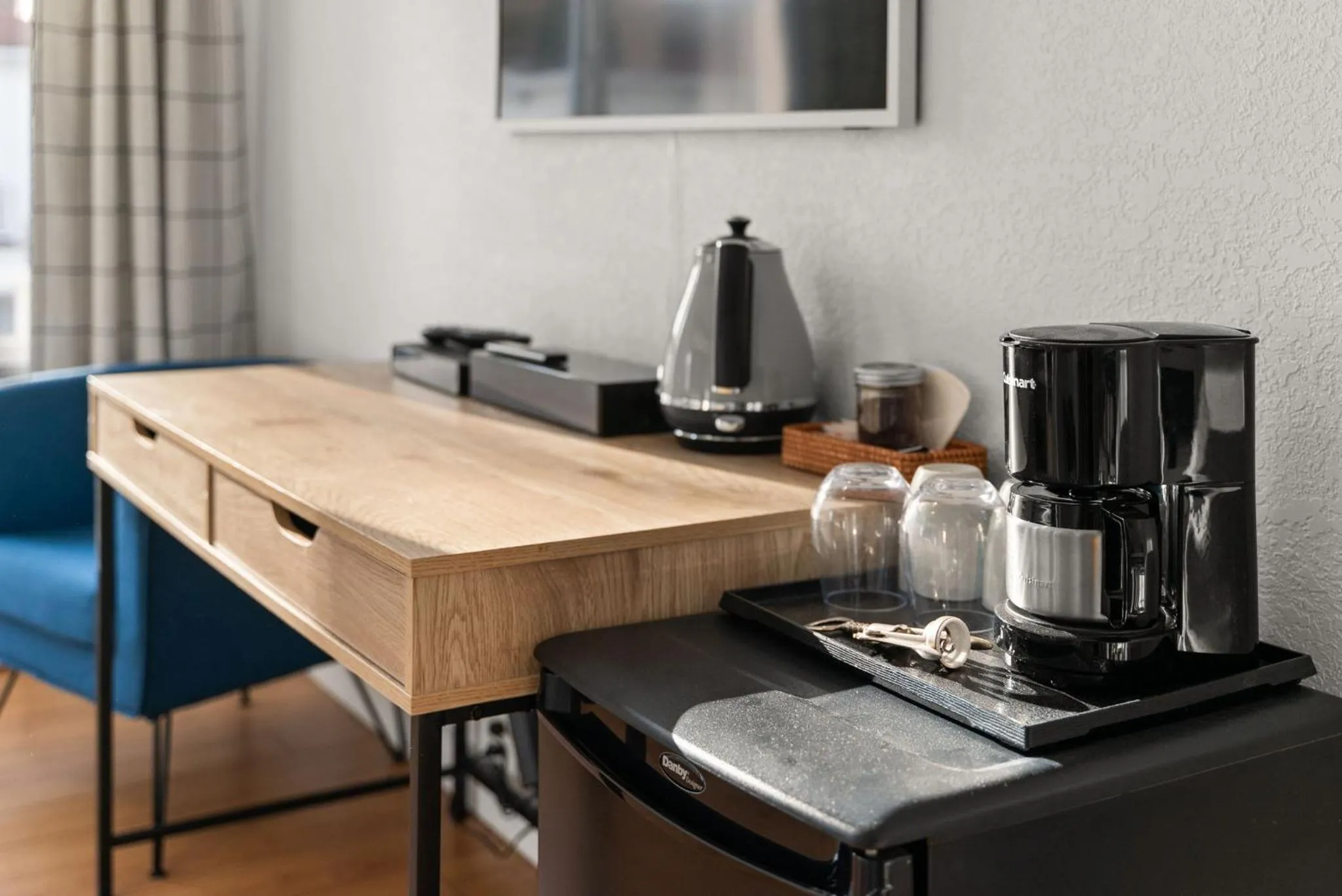 Coffee/tea facilities in Kettle Valley Beach Resort