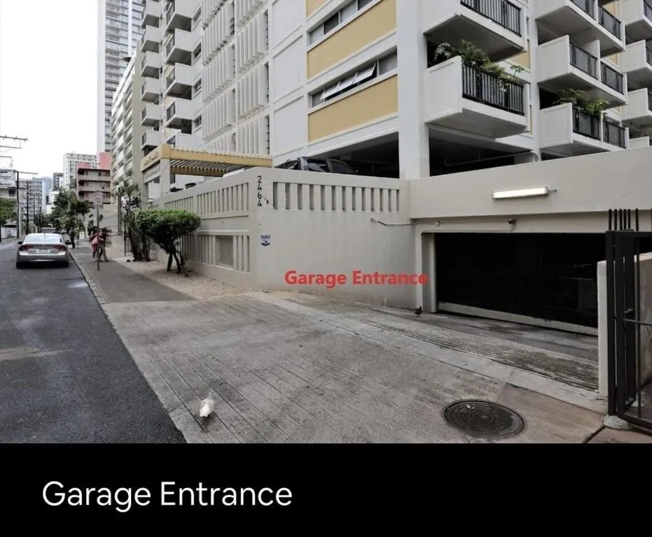 Lovely Condo 2 Bedrooms, 2 bathrooms, free 1 Parking at Waikiki Beach