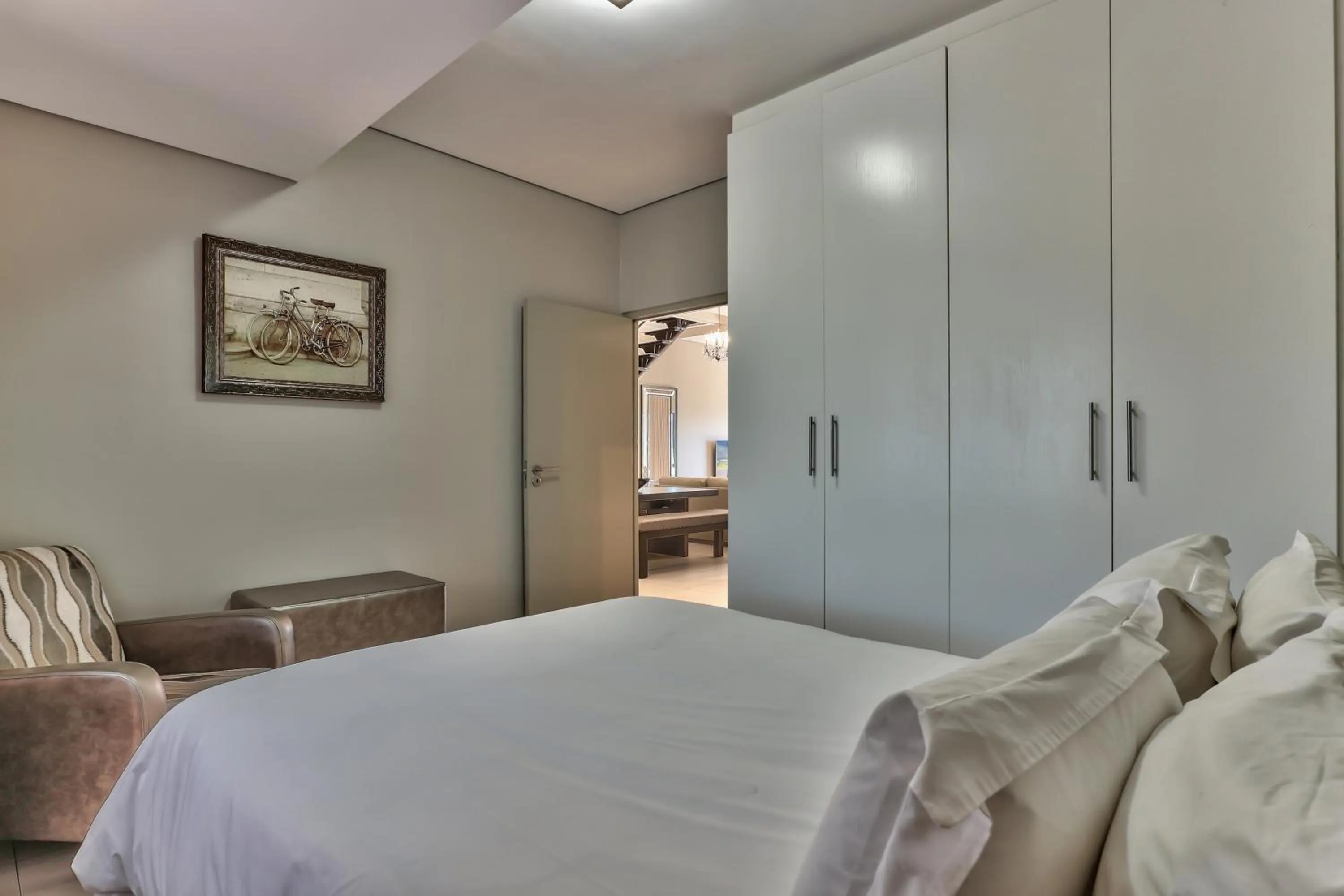 Bedroom, Bed in Heritage Square Apartments