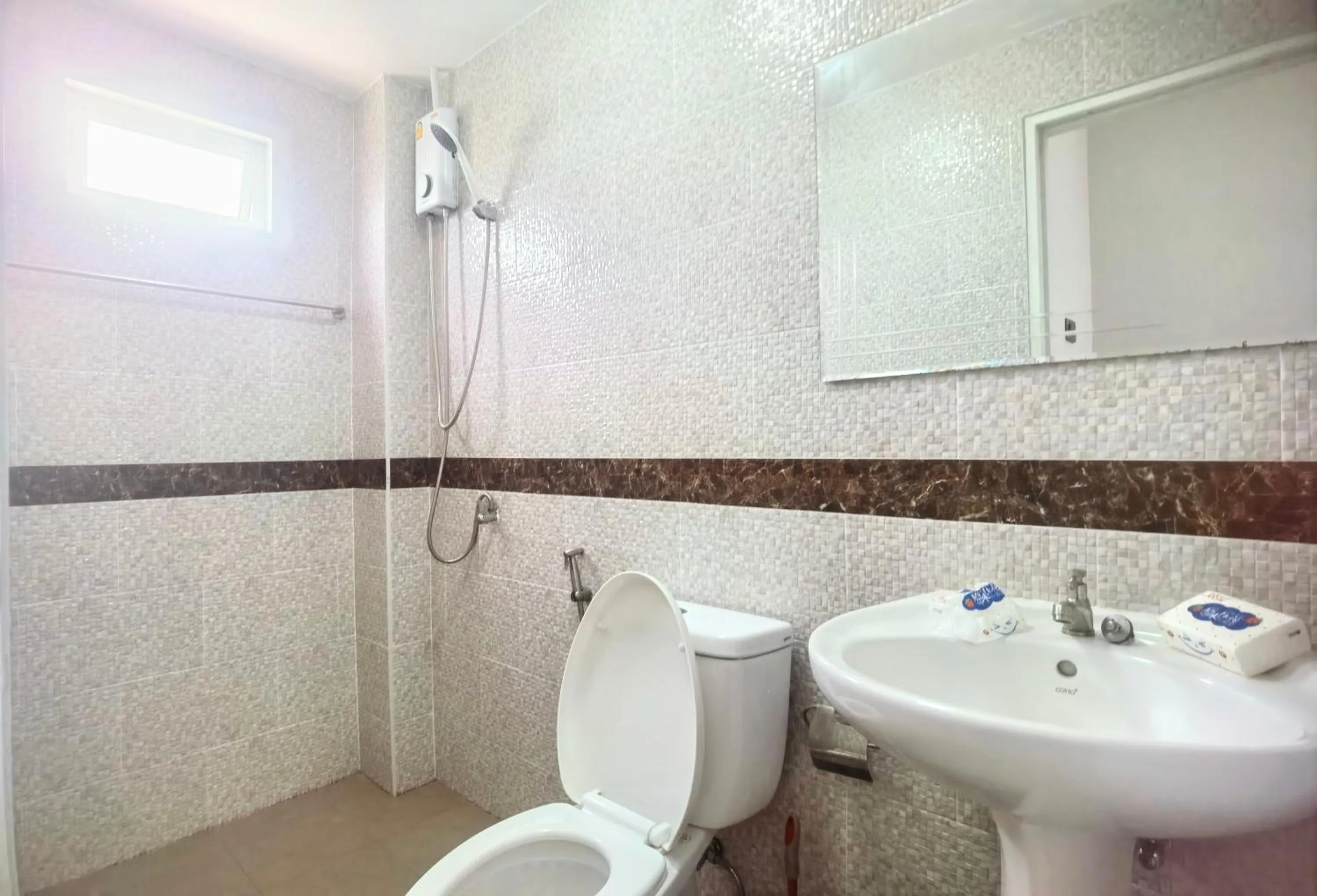 Shower in 115 Townhouse