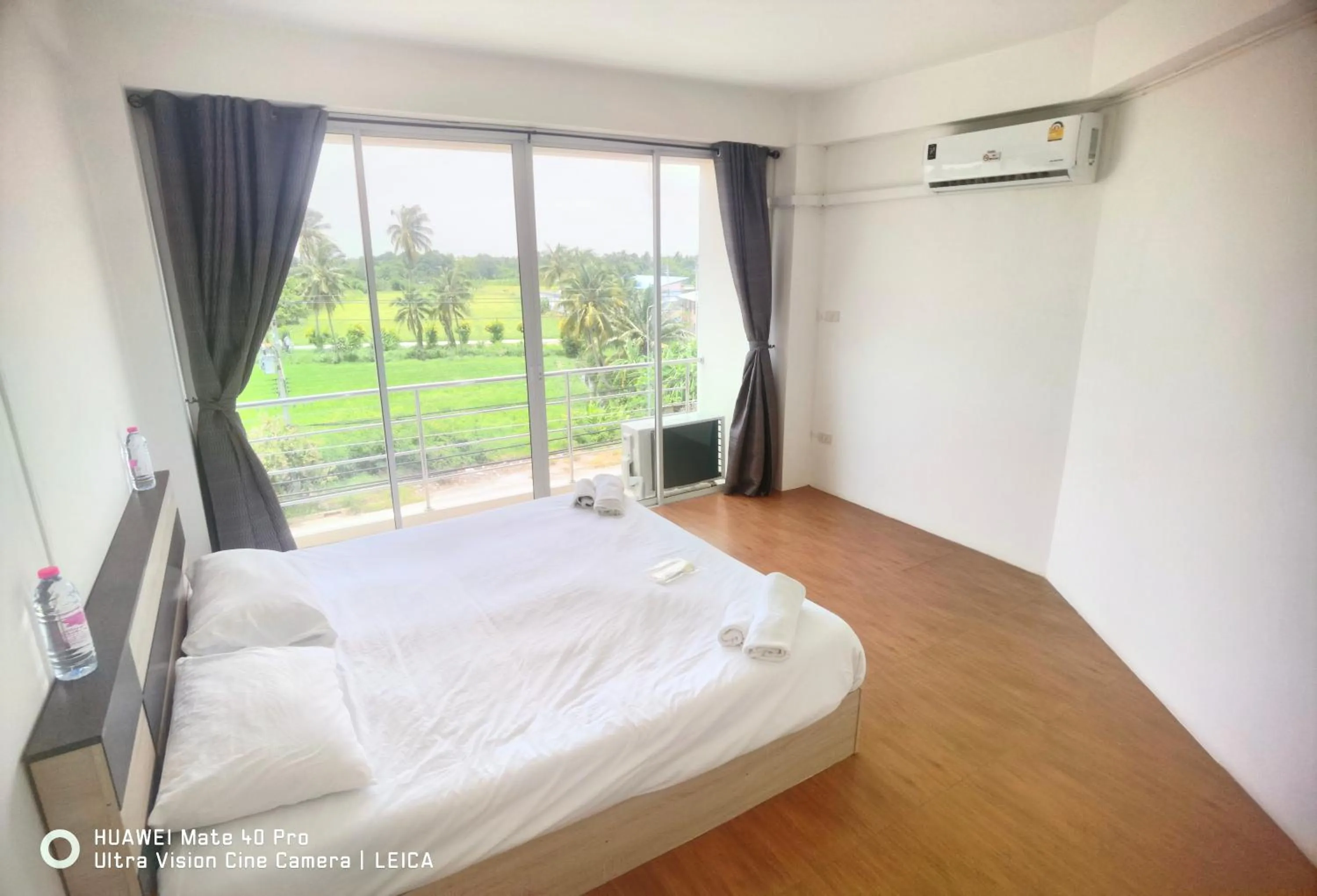 Bed in 115 Townhouse