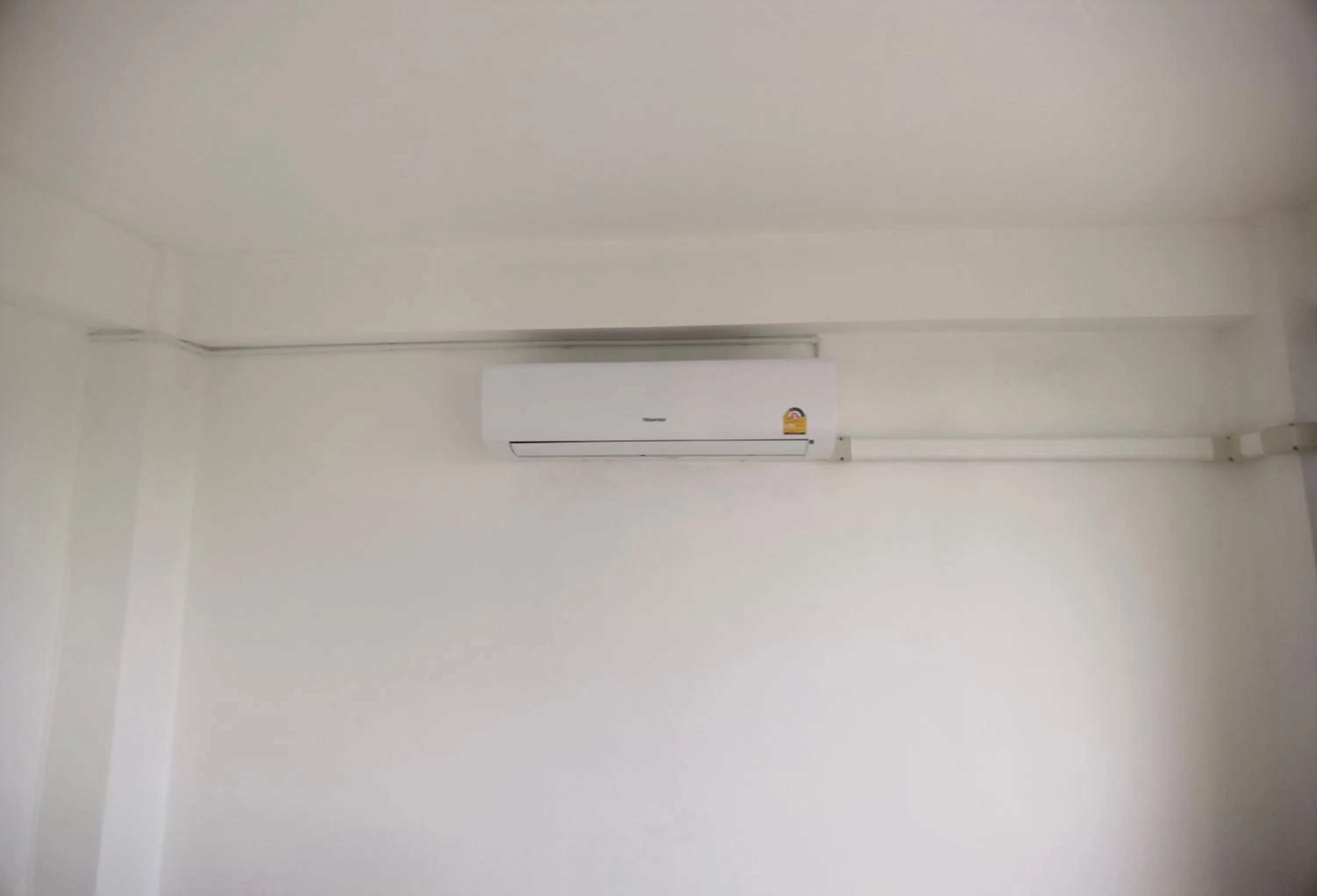 air conditioner in 115 Townhouse