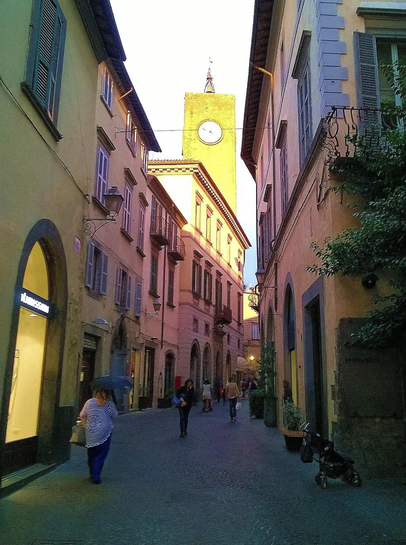 Street view in Appartamenti Urbevetus