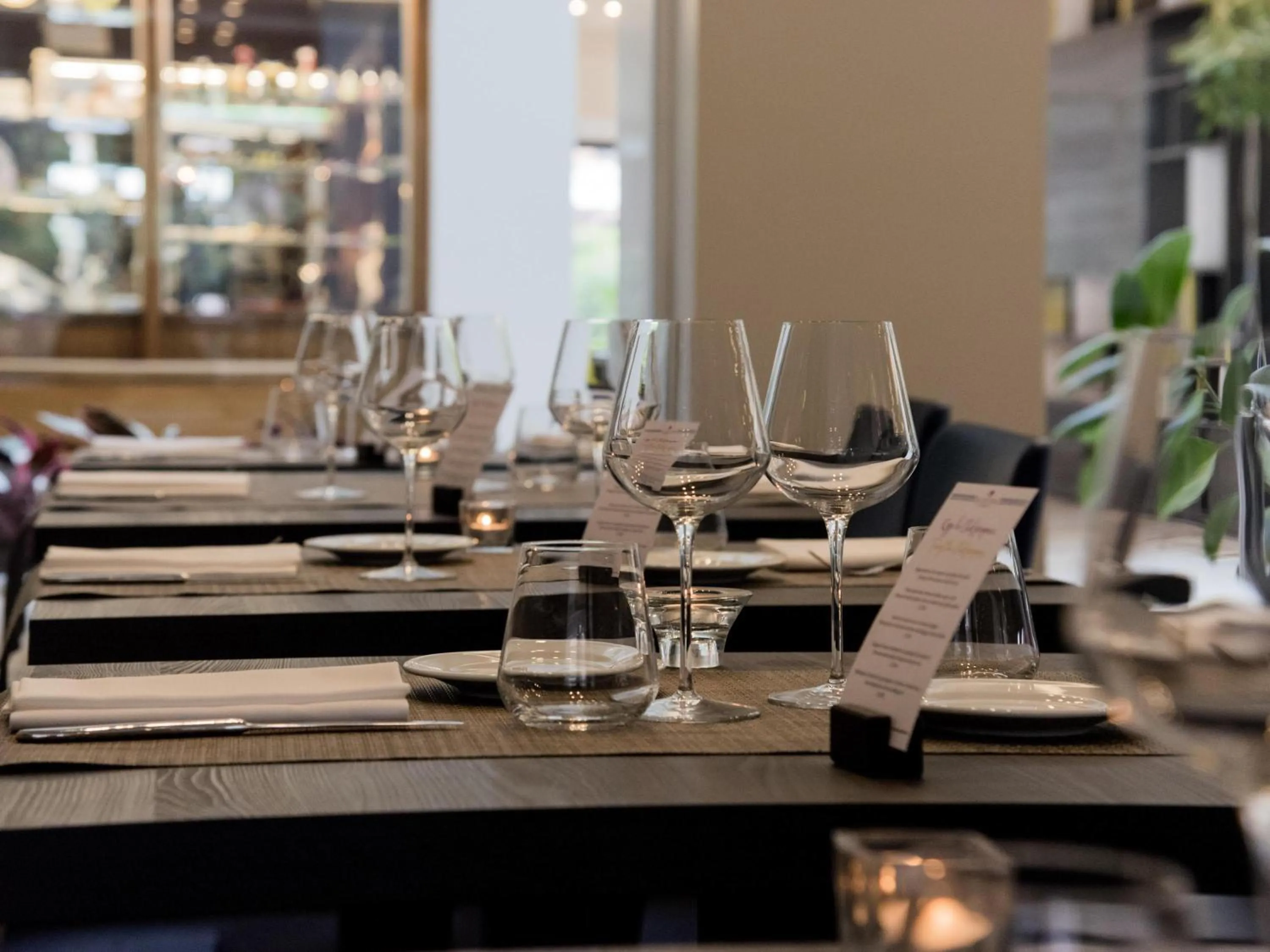 wedding in Mercure Roma West