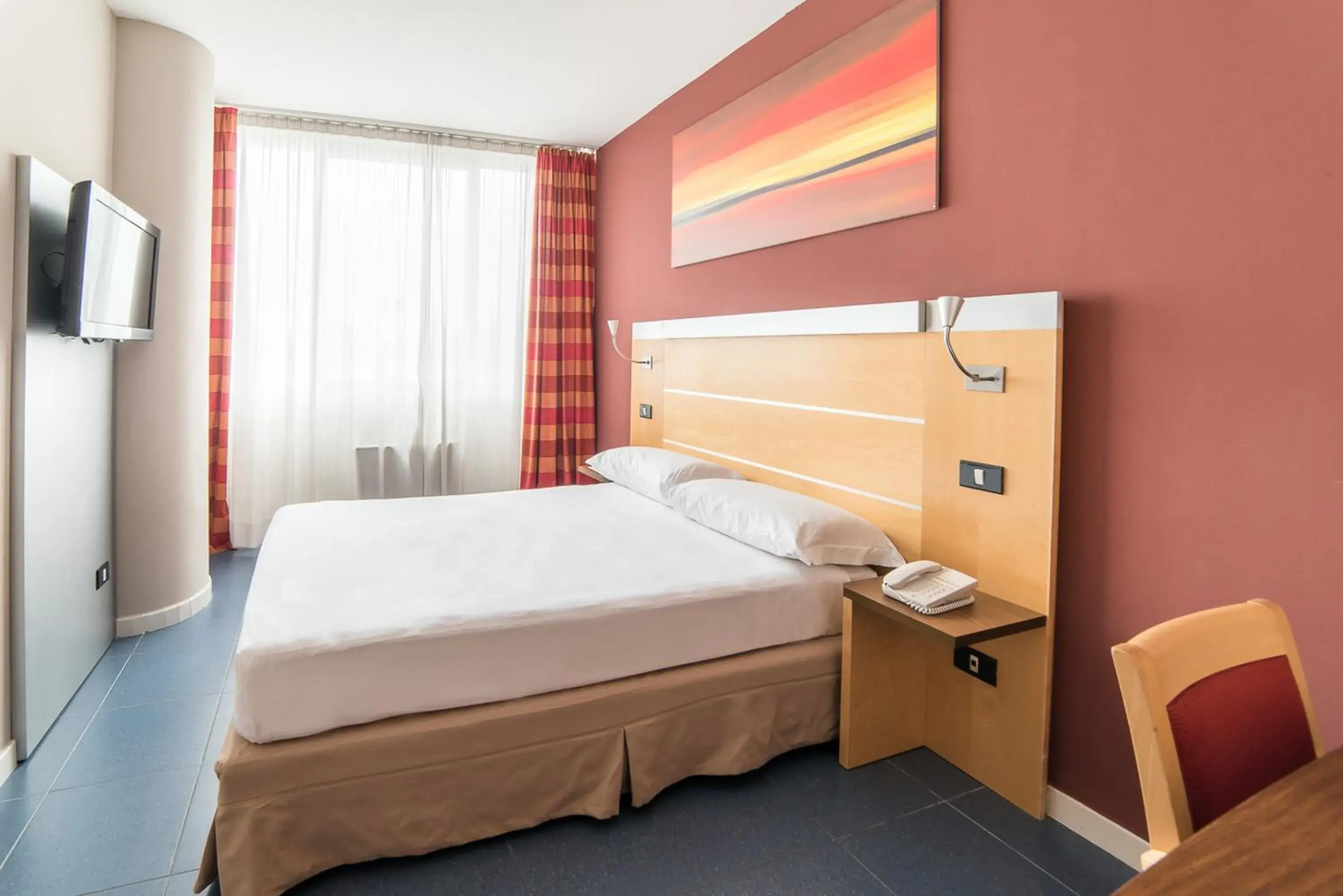 Basic Double Room in Sotel Nomentana Roma Basic Double Room in Sotel Nomentana Roma