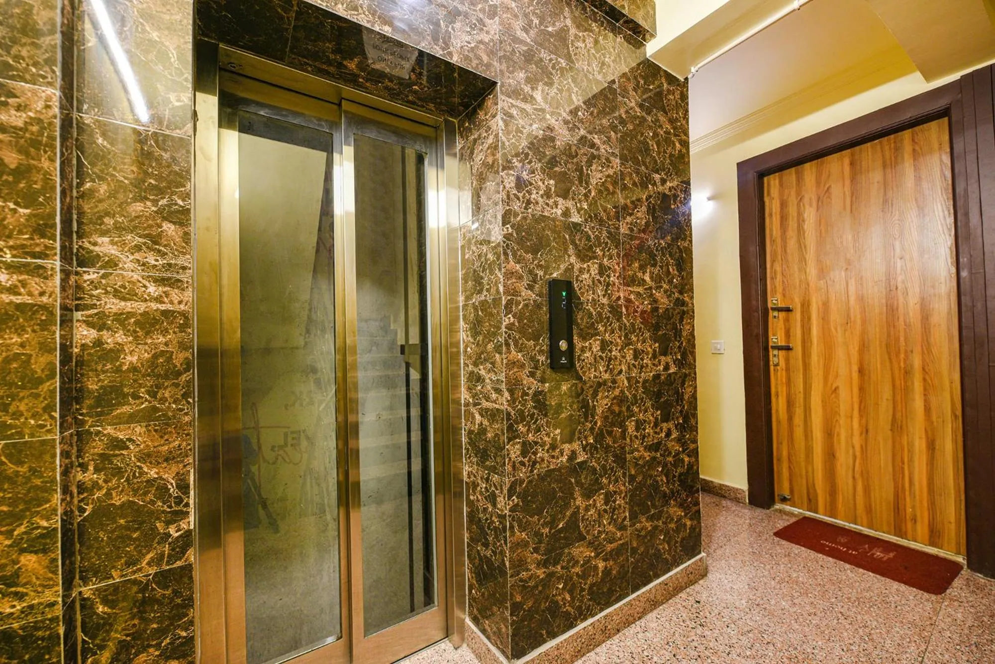 Lobby or reception in FabHotel Ishtara Auberge - Nr Yashobhoomi Convention Centre