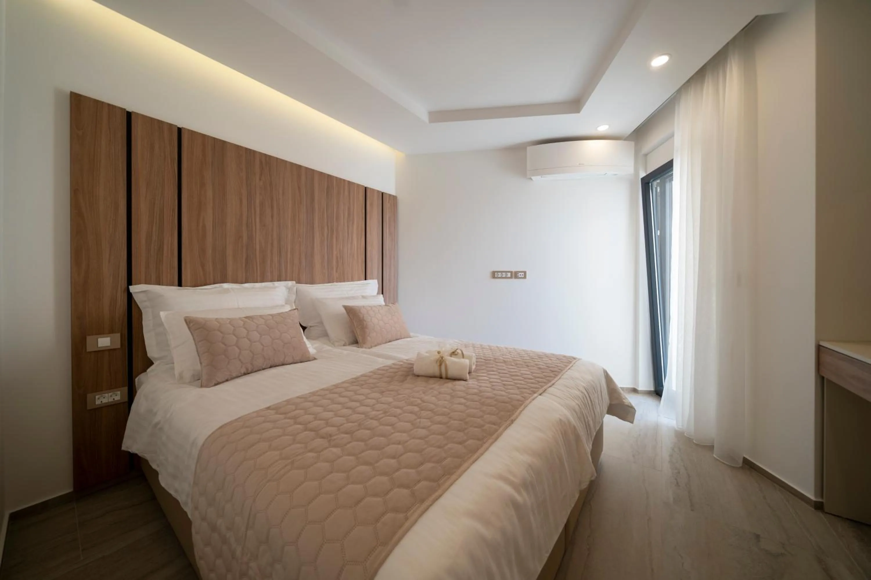 Bedroom, Bed in DʻArt Villa