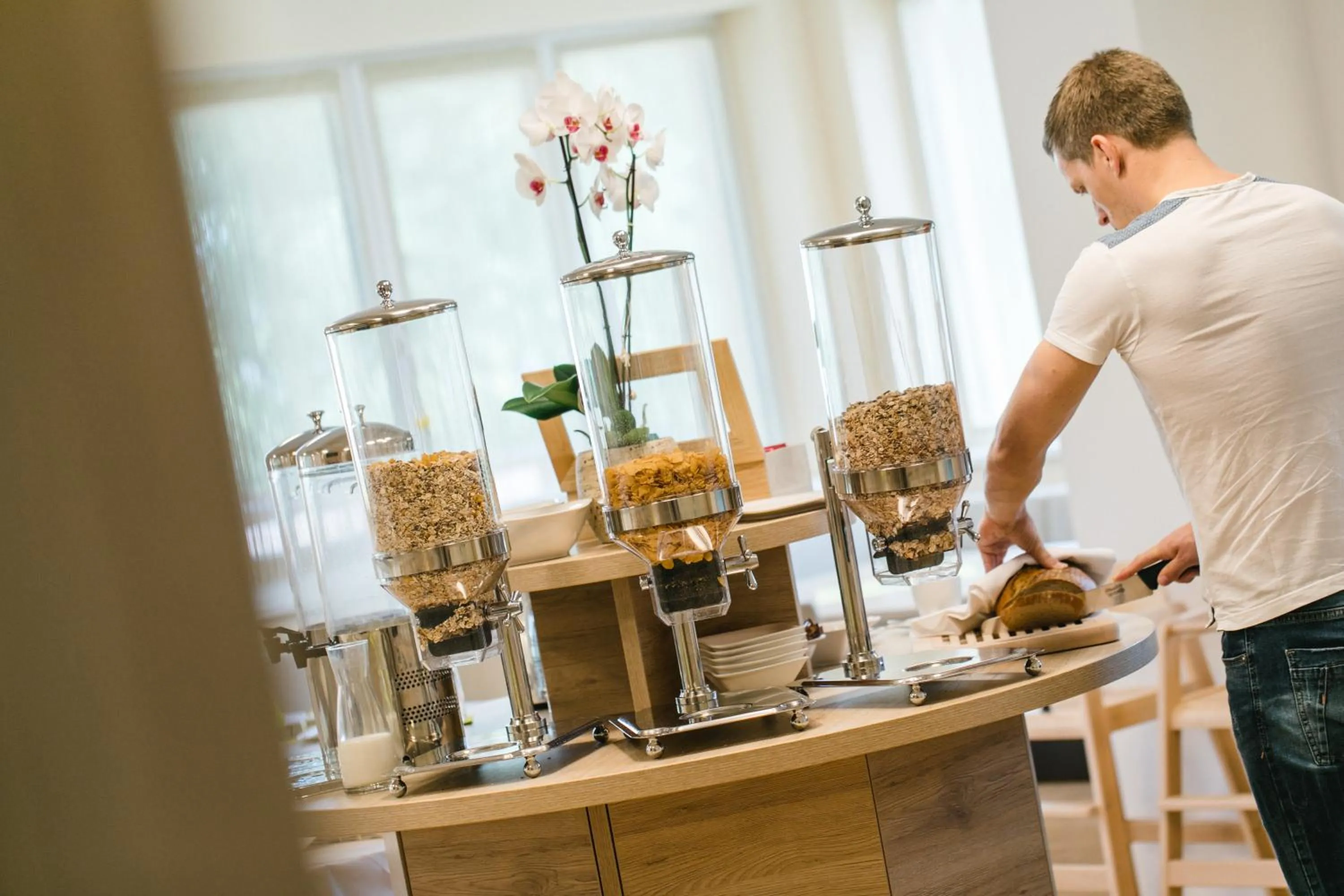 Restaurant/places to eat in R&R Residenzen HOTEL