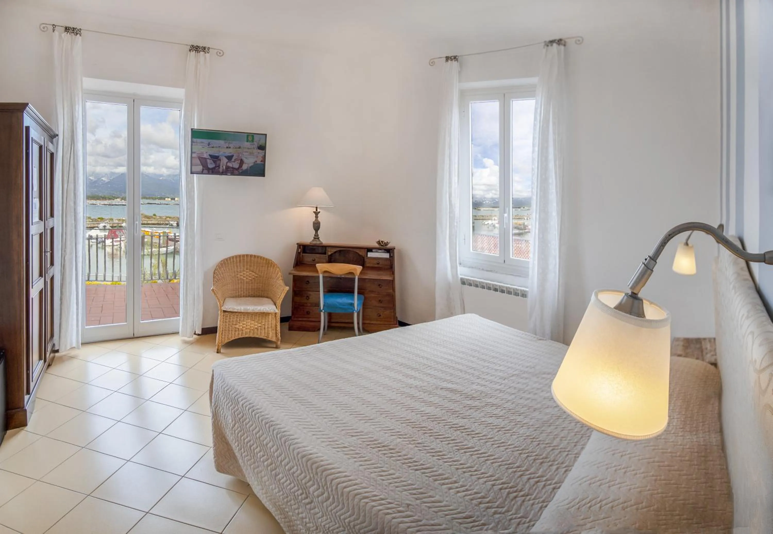 Nearby landmark in Hotel Sette Archi