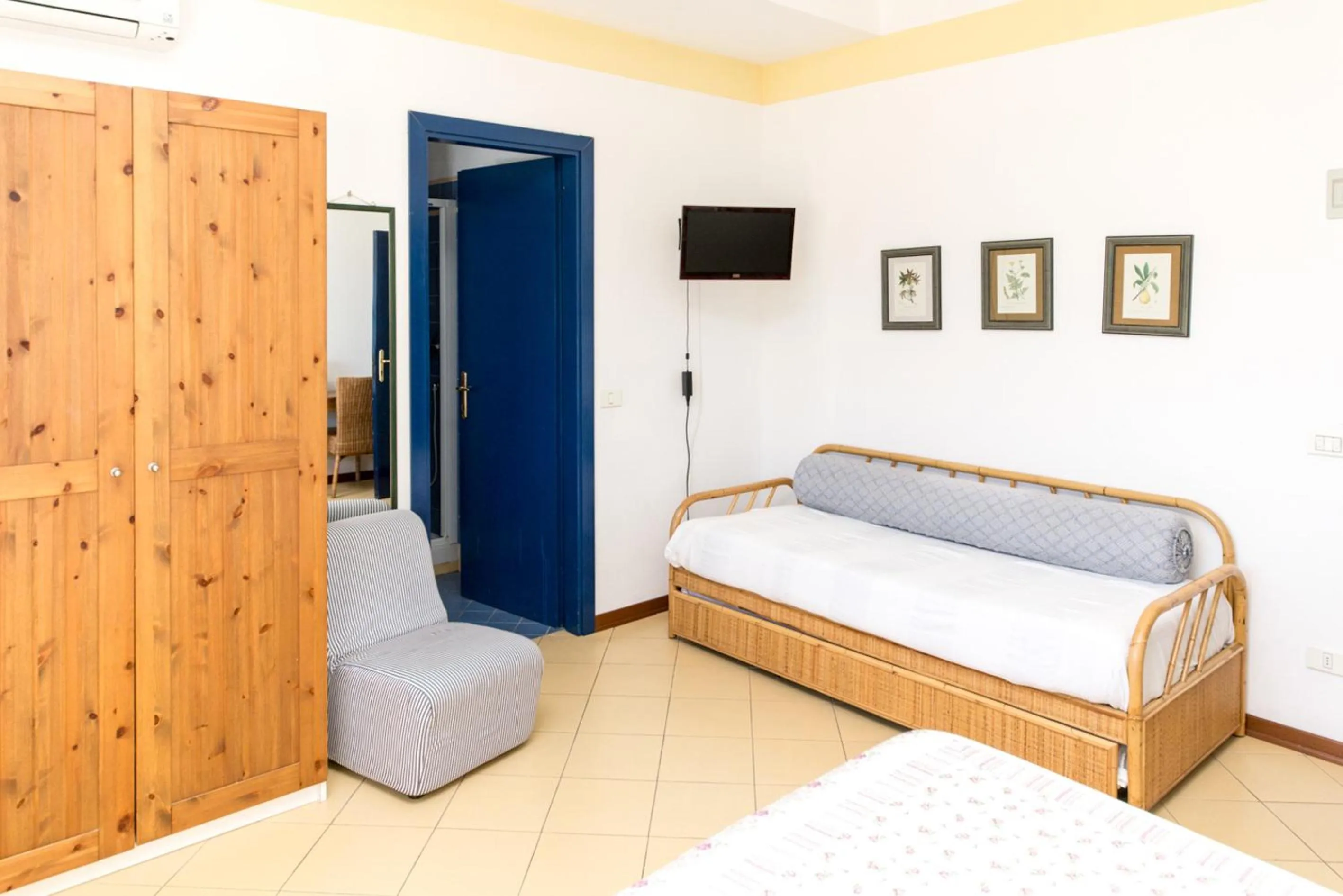 bunk bed in Hotel Sette Archi