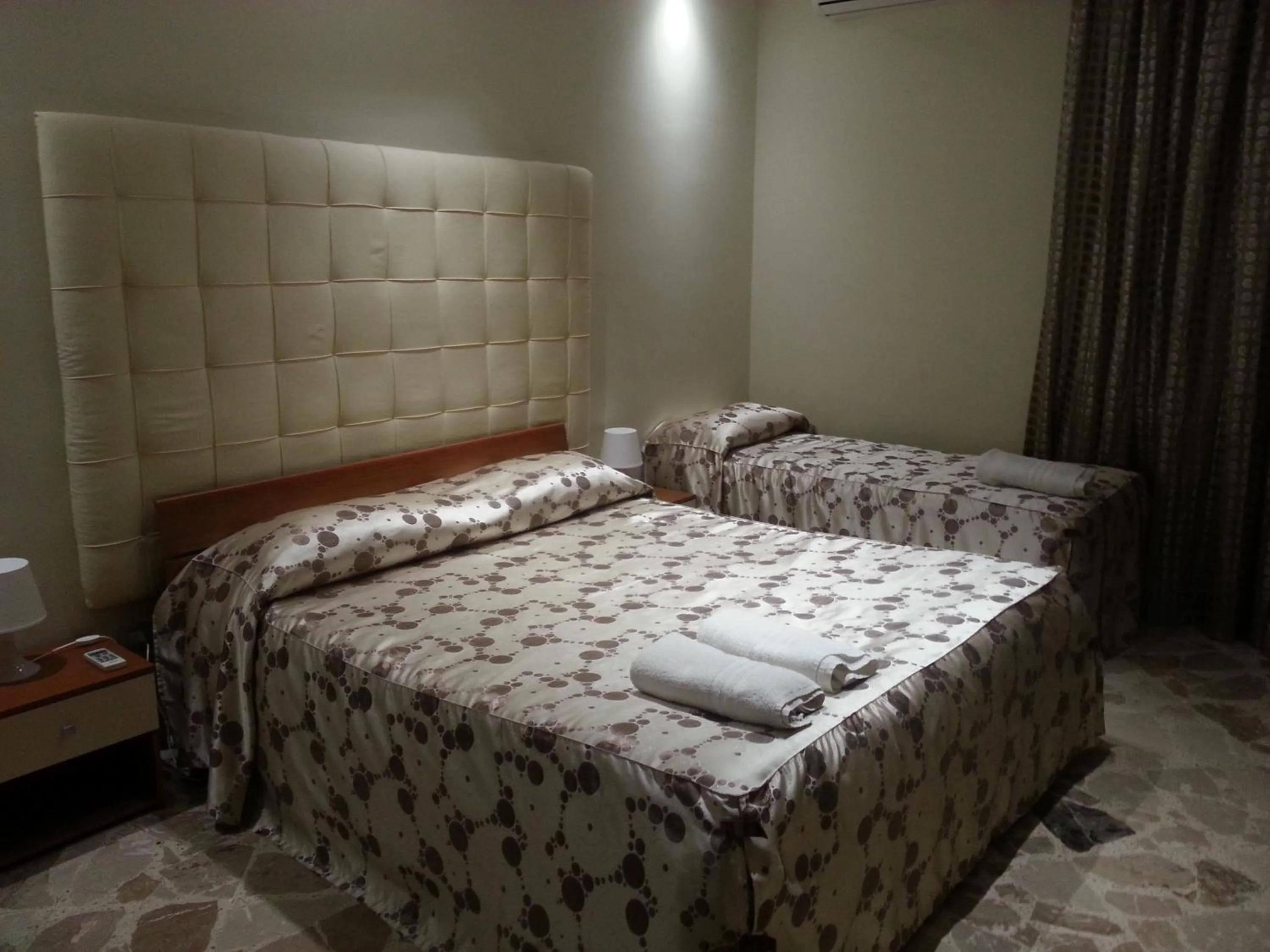 Photo of the whole room, Bed in B&B Panoramic