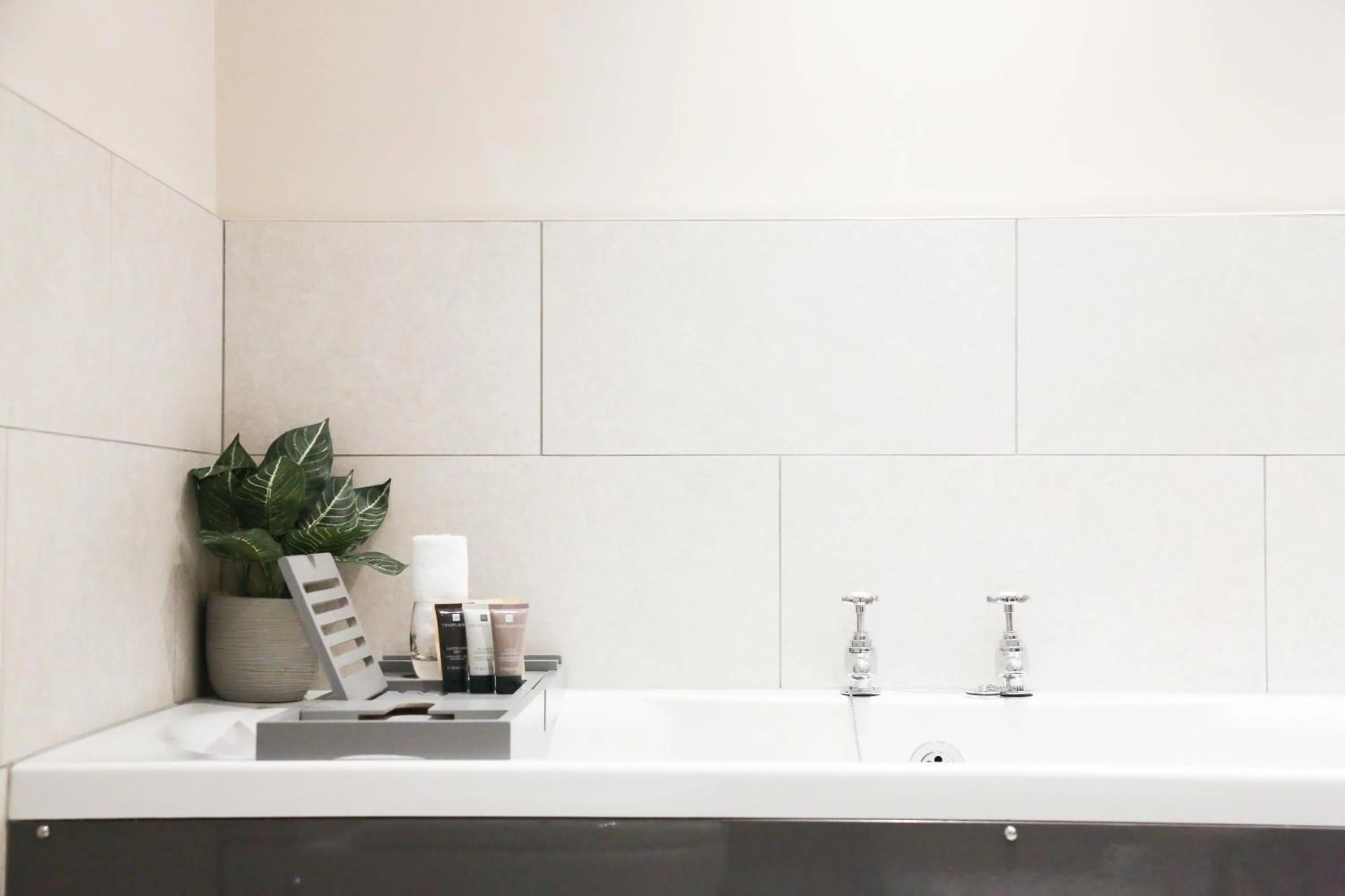 Bathroom in The Charlton Arms