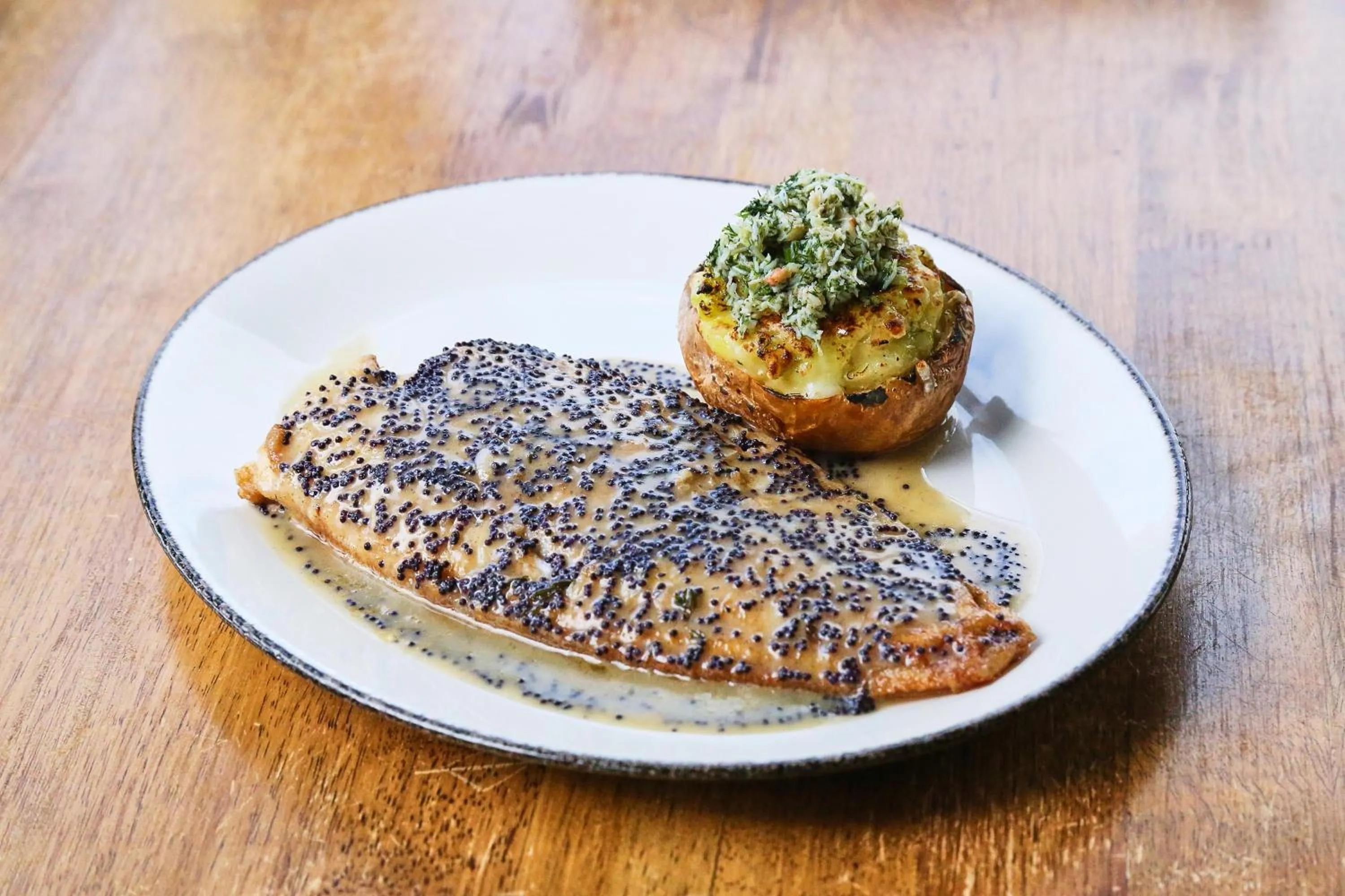 Restaurant/places to eat in The Charlton Arms