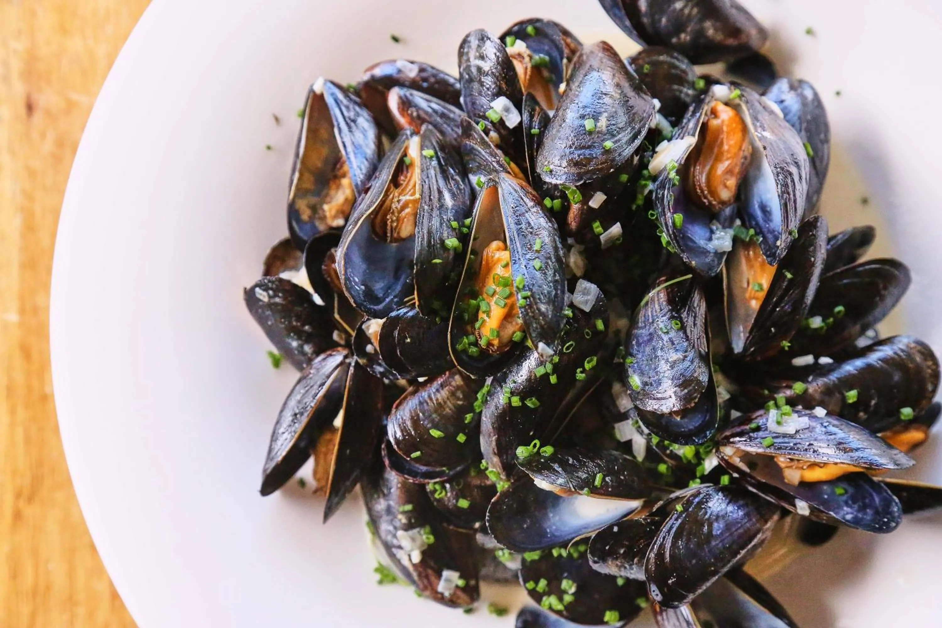 Restaurant/places to eat in The Charlton Arms