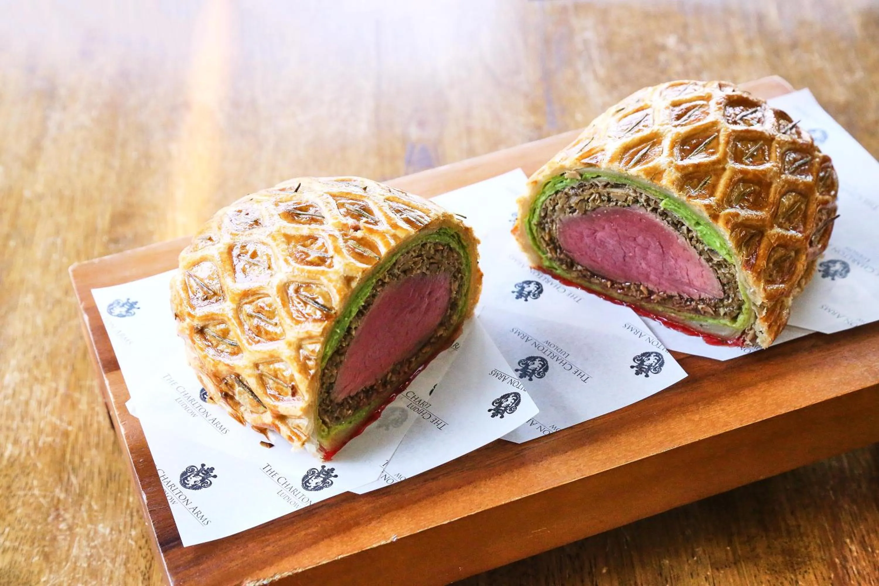 Restaurant/places to eat in The Charlton Arms