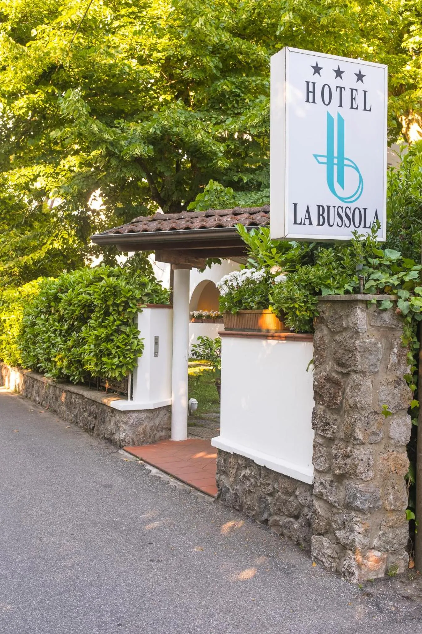 Property building in Hotel La Bussola