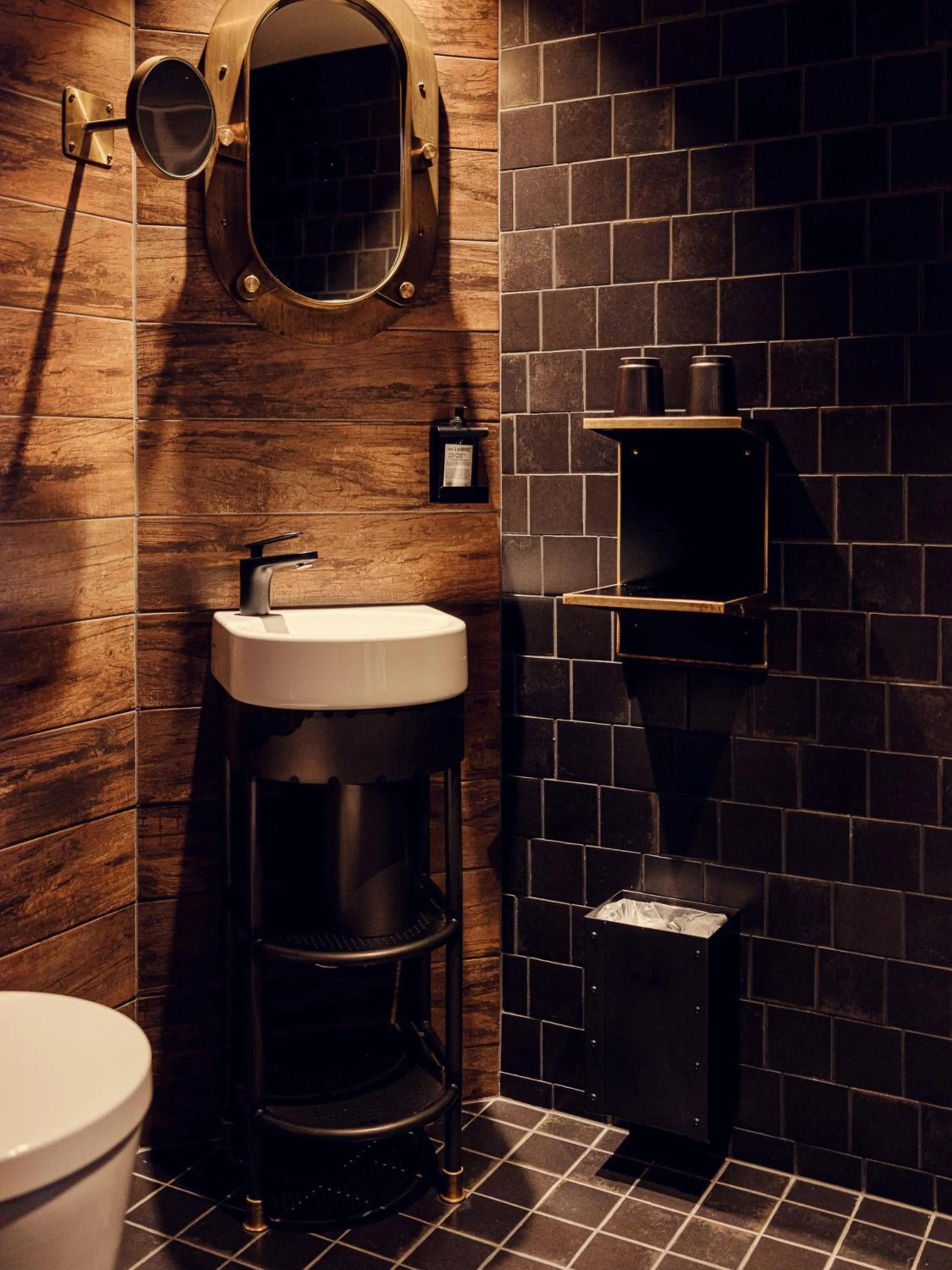 Bathroom in Stora Hotellet; BW Premier Collection