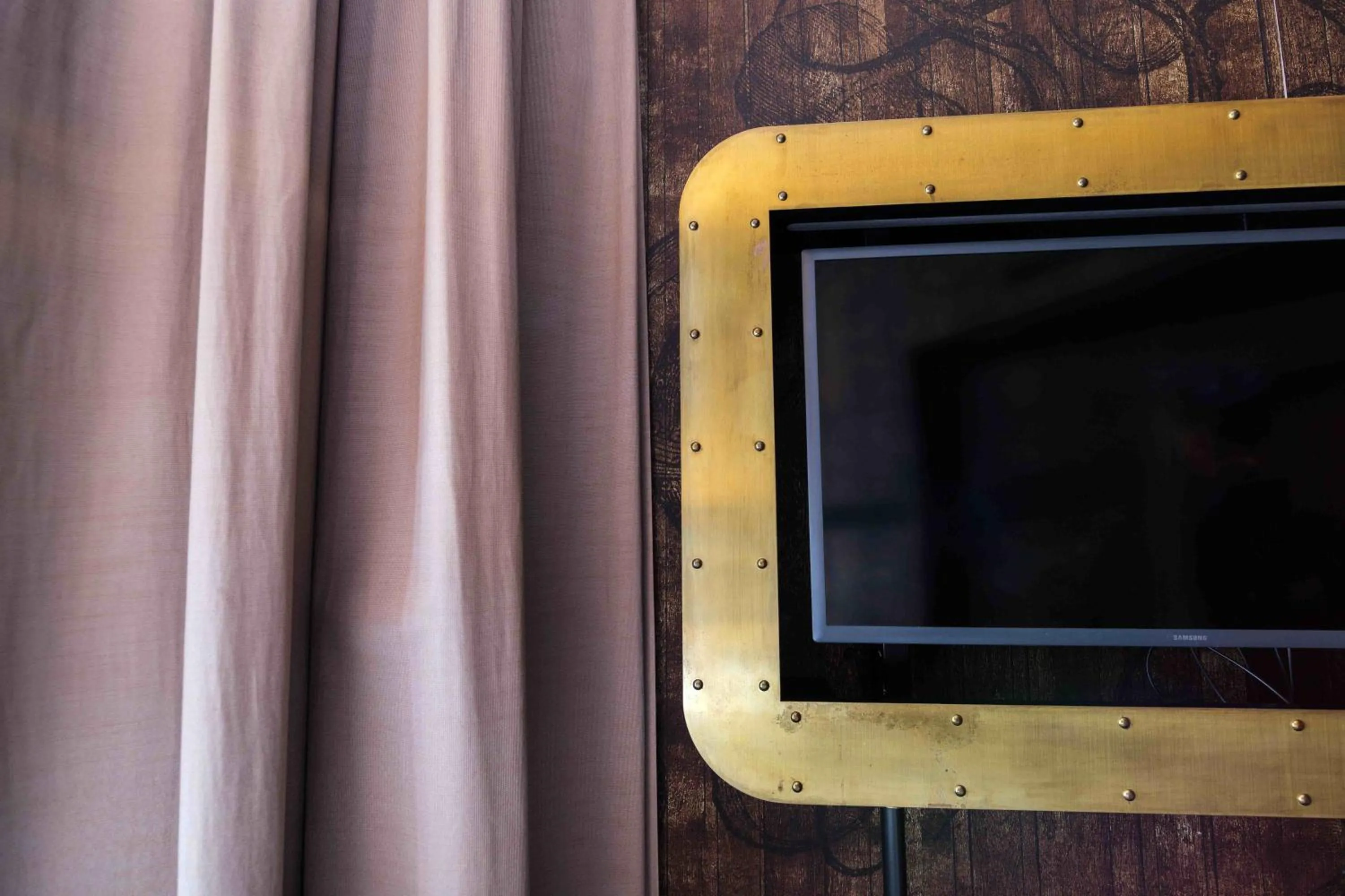 TV and multimedia in Stora Hotellet; BW Premier Collection