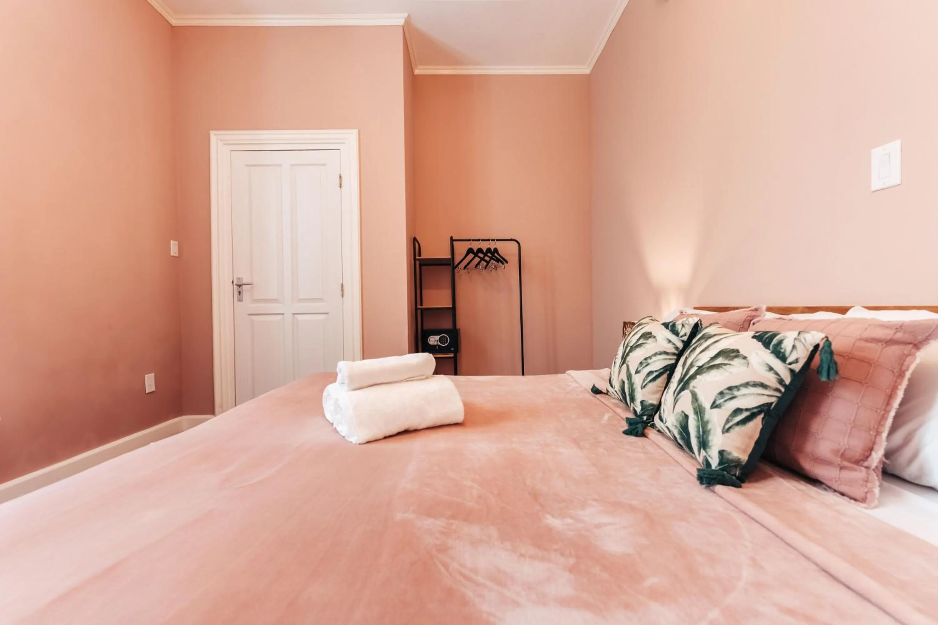 Bed in Atelier Skalo Boutique Hotel