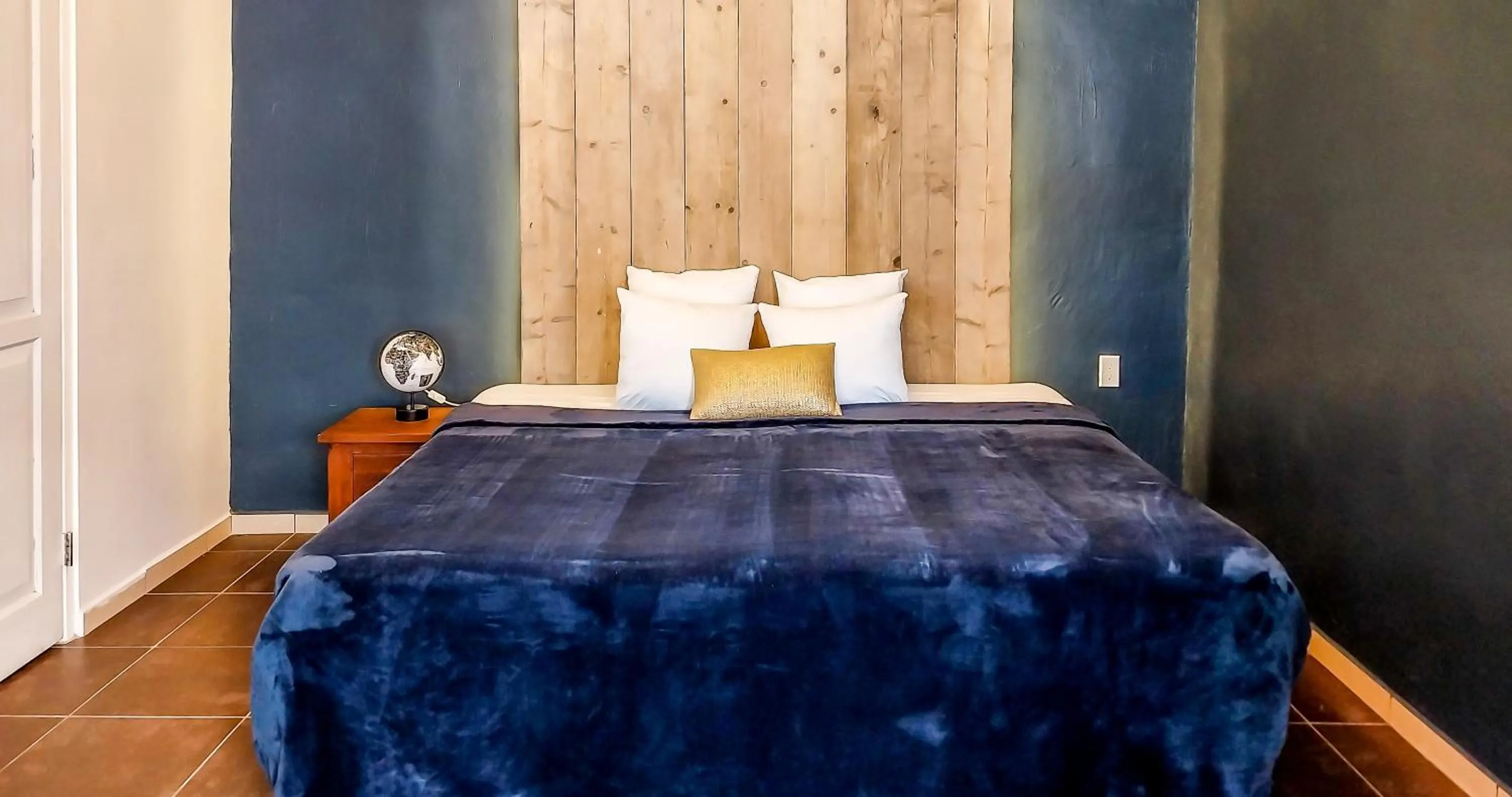 Bedroom, Bed in Atelier Skalo Boutique Hotel