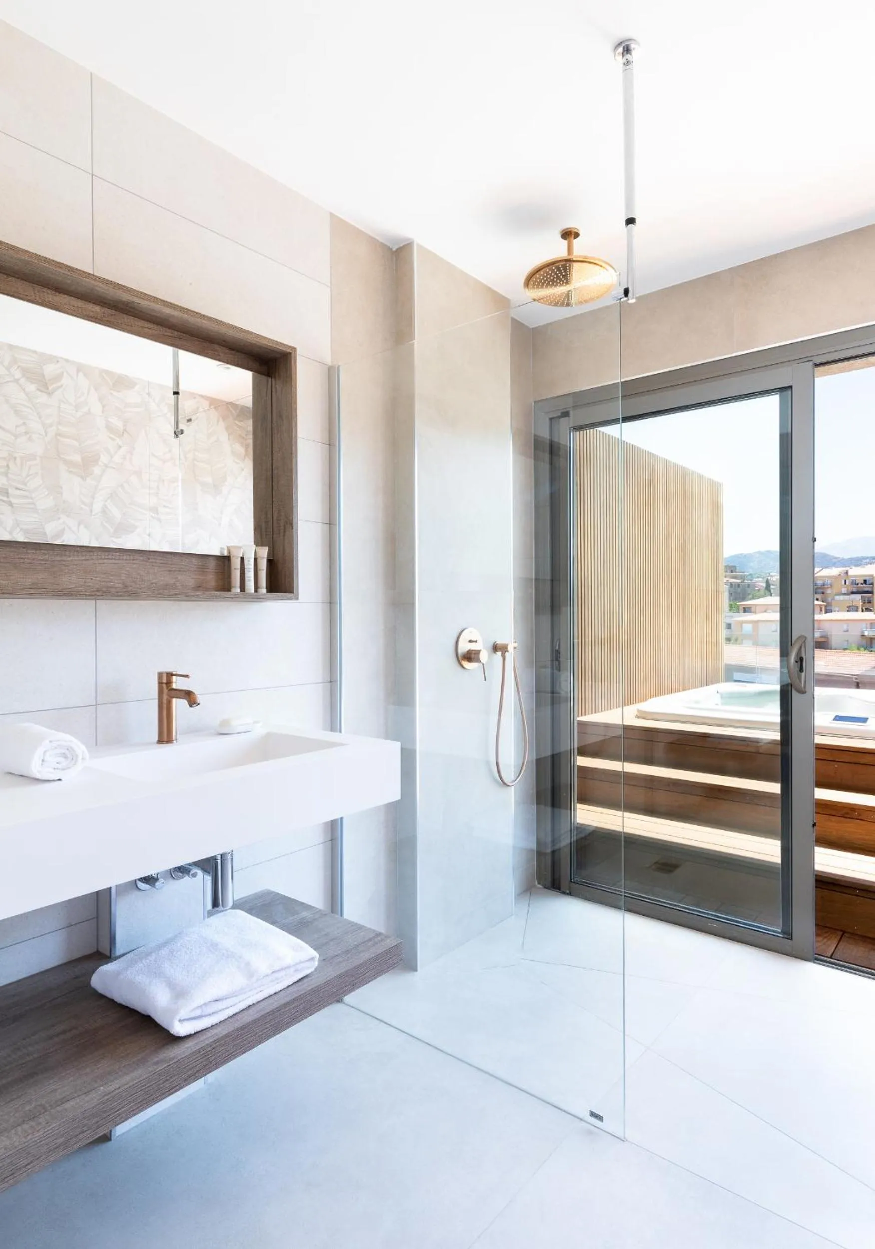 Bathroom, Bed in RESIDENCE SANTA MARIA