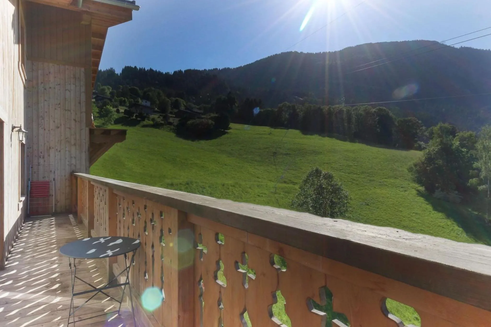 L'Abeille - Renovated - 4 bedroom - 8 person-110sqm - Views!
