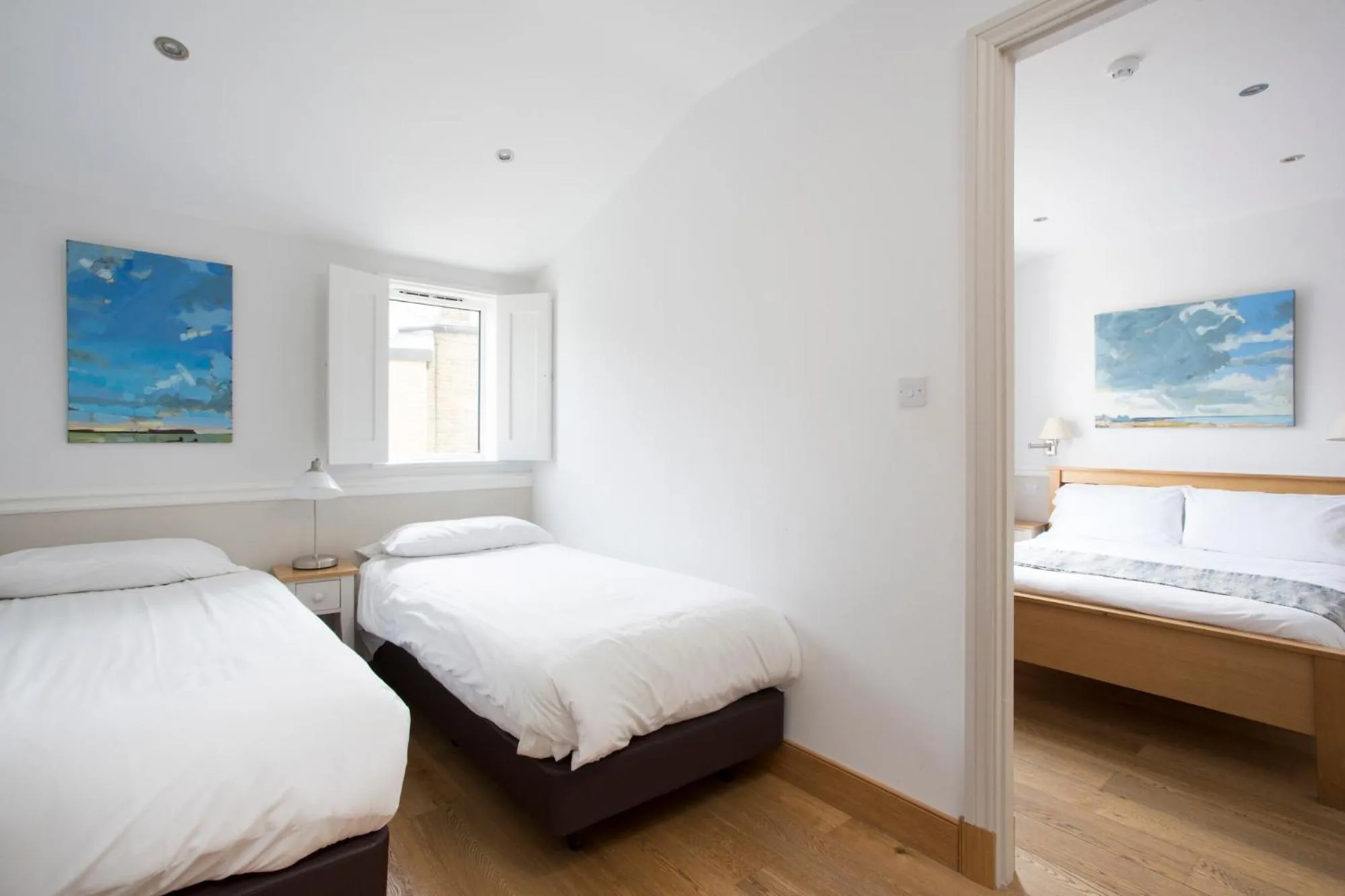 Bed in Hotel Continental