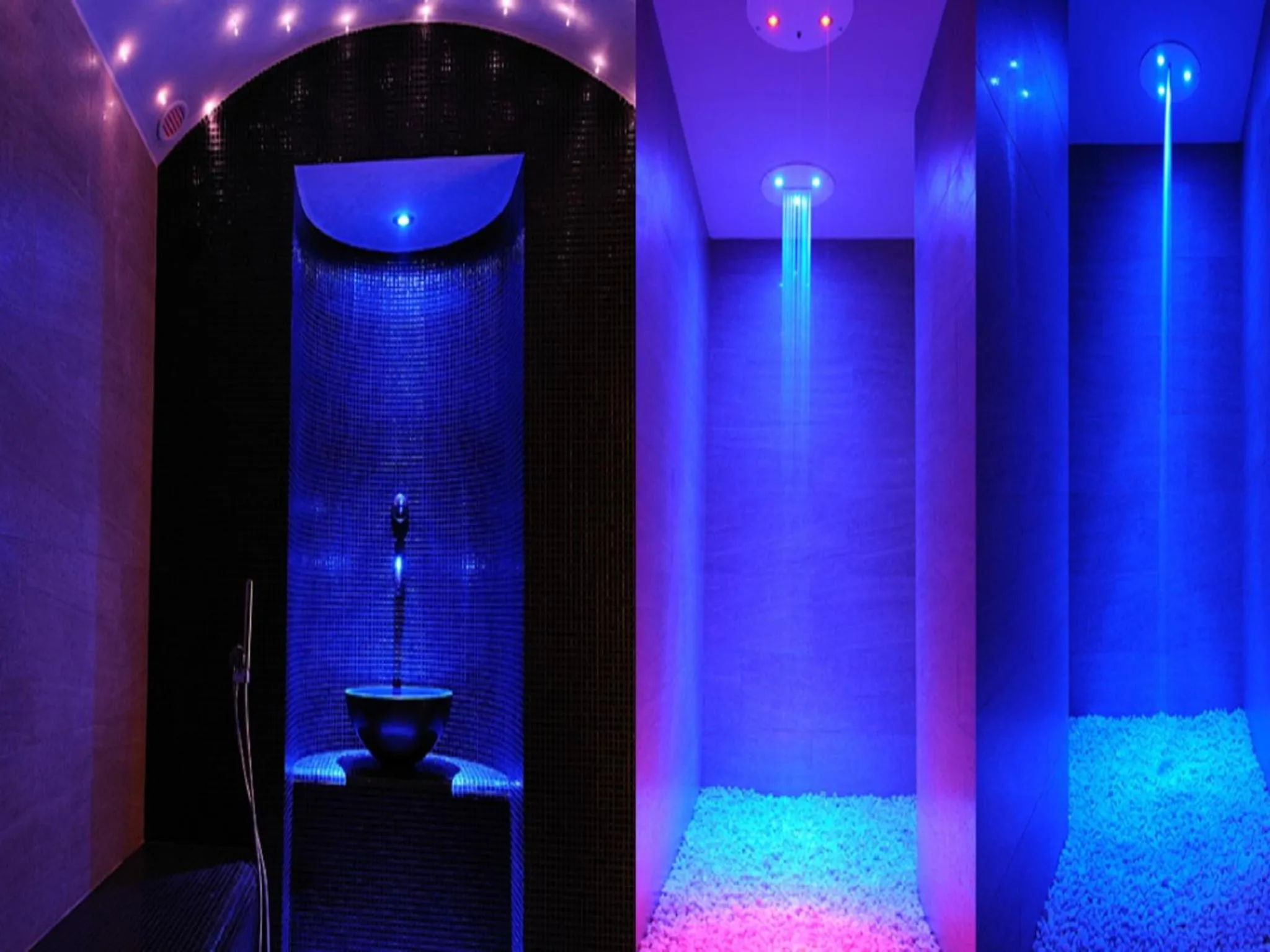 Steam room in Hotel Paradiso